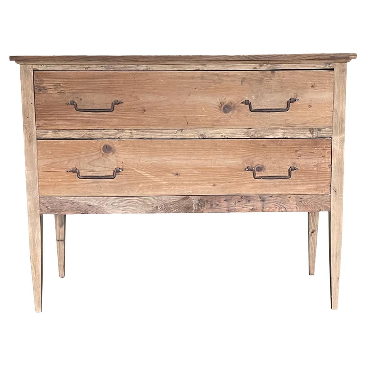 Commode provençale française du 18ème siècle - Commode simple et ancienne