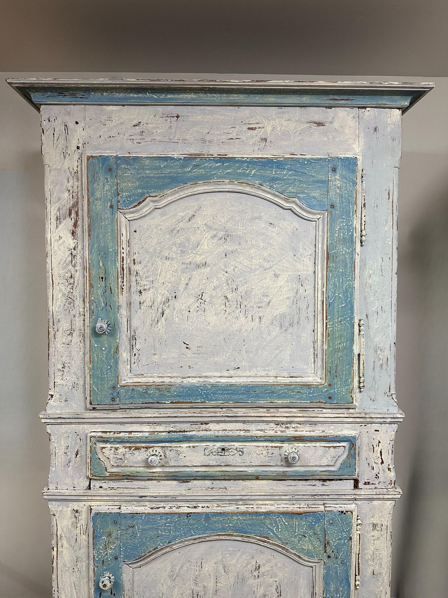  18th Century French Provincial “Bonnetiere” For Sale 2
