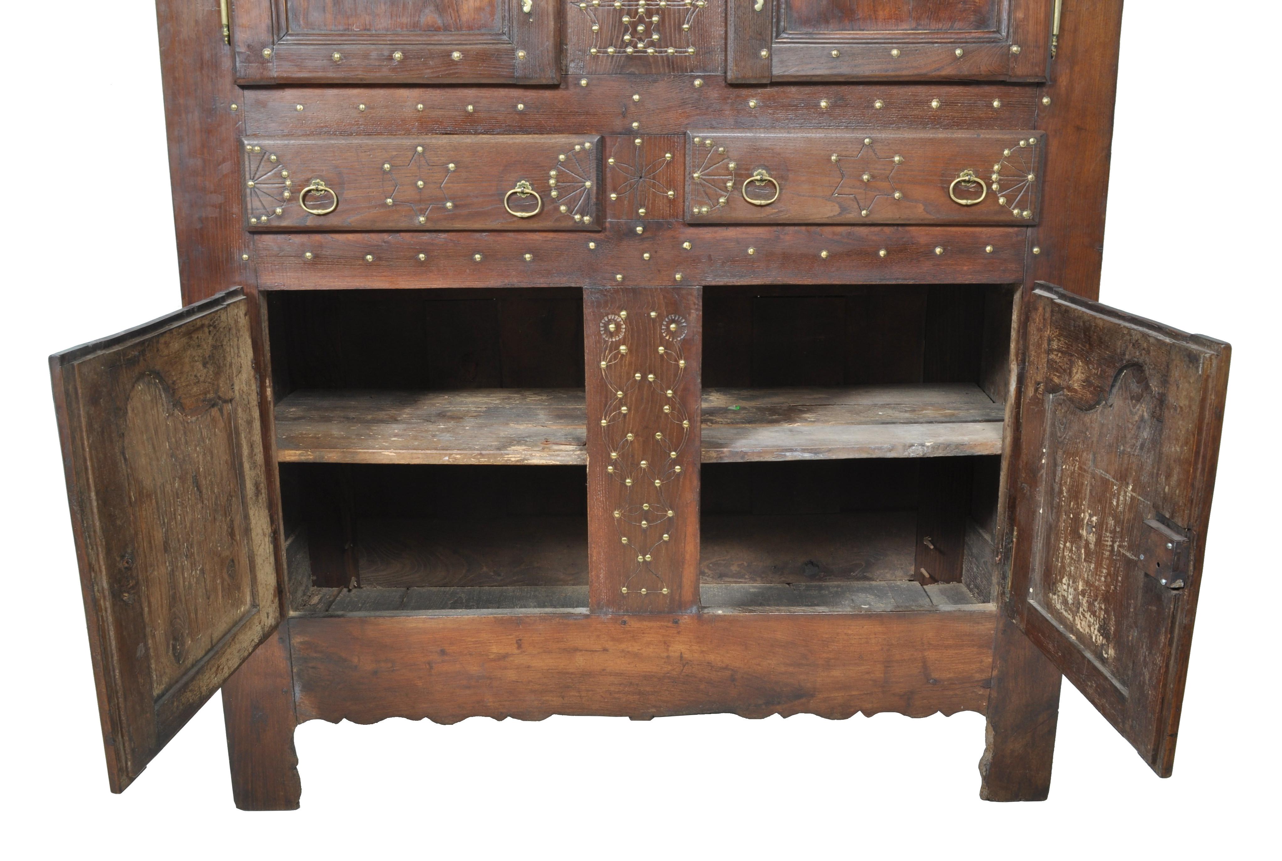 18th Century French Provincial Chestnut Brass Studwork Cabinet Cupboard Ca. 1720 For Sale 3