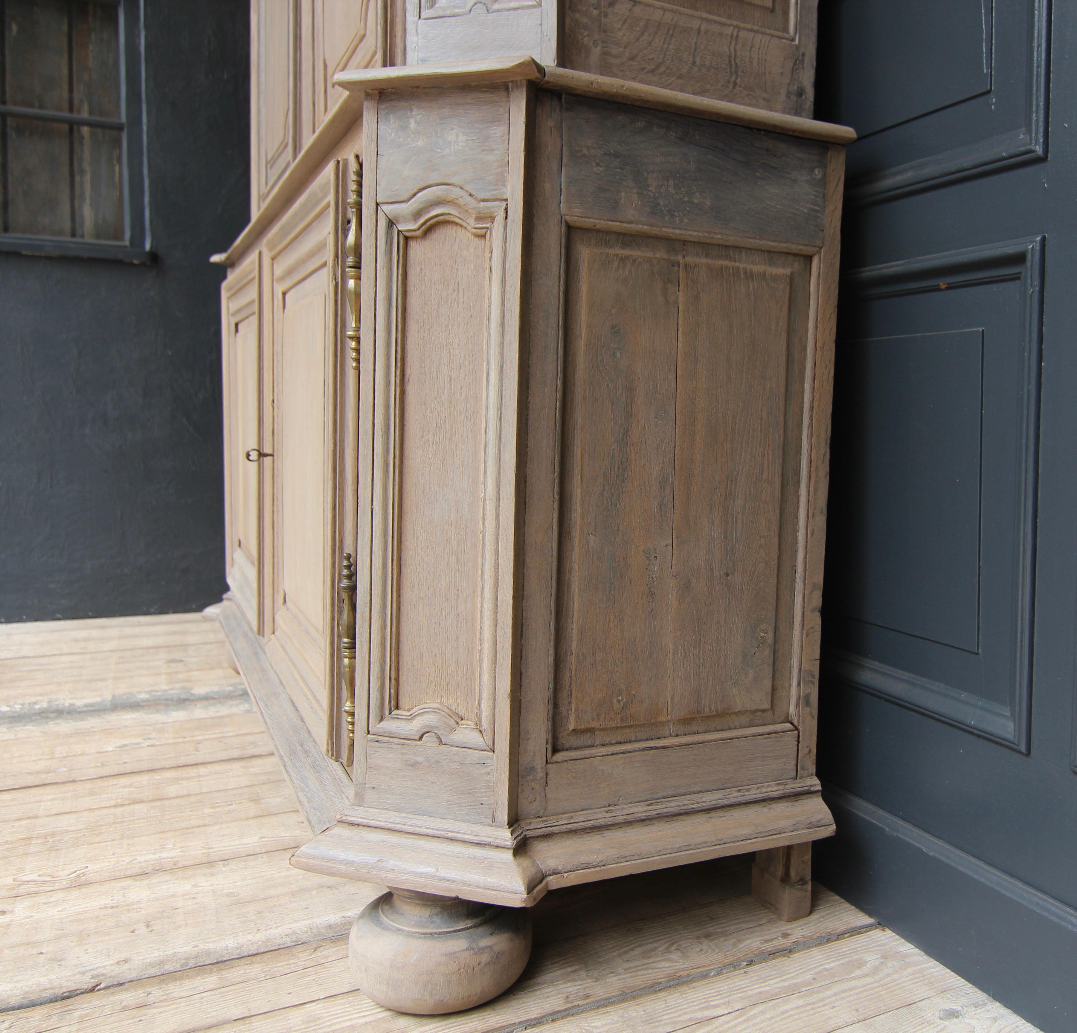 18th Century French Provincial Louis XIV Buffet à deux corps Cabinet 6
