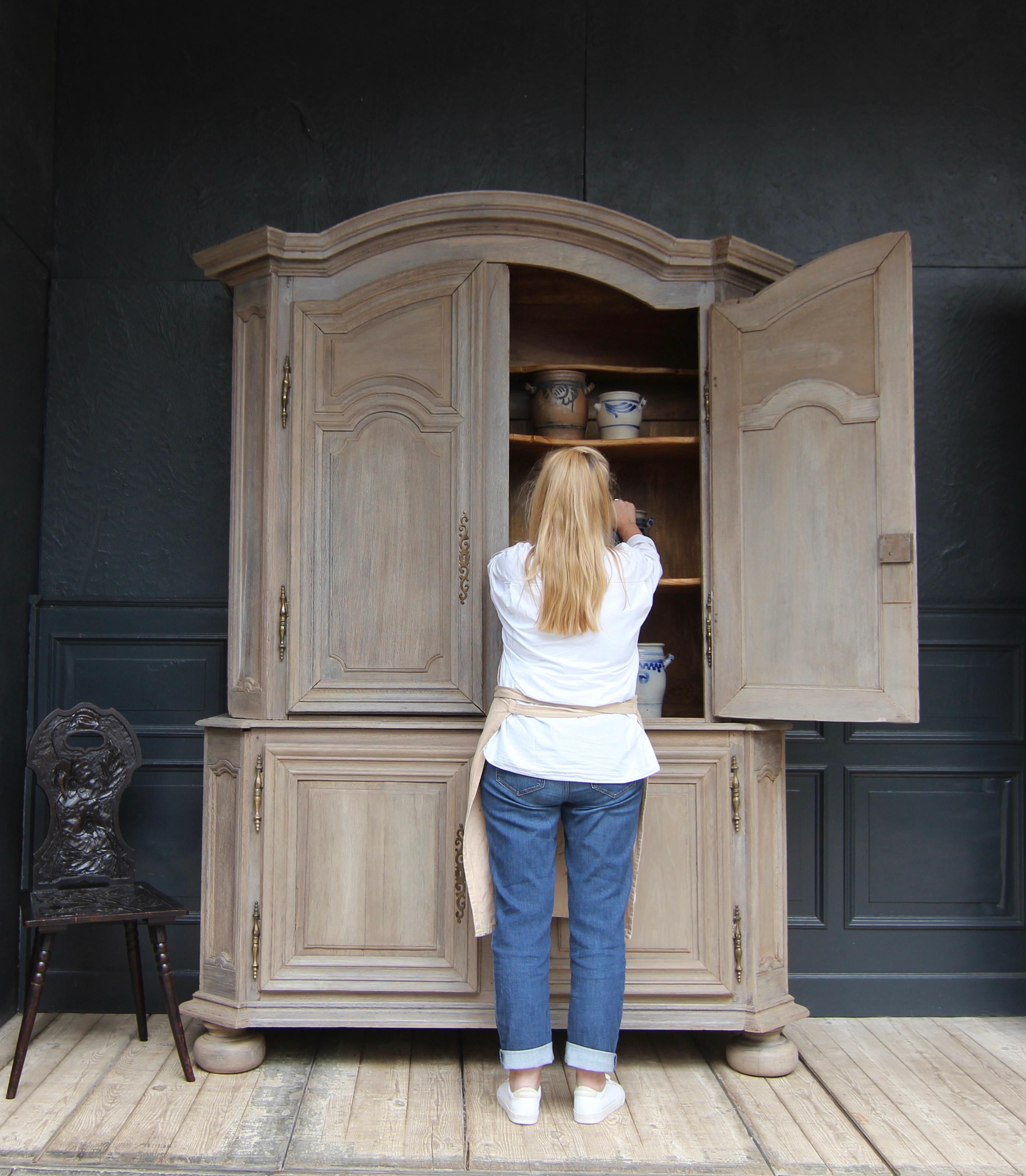 18th Century and Earlier 18th Century French Provincial Louis XIV Buffet à deux corps Cabinet