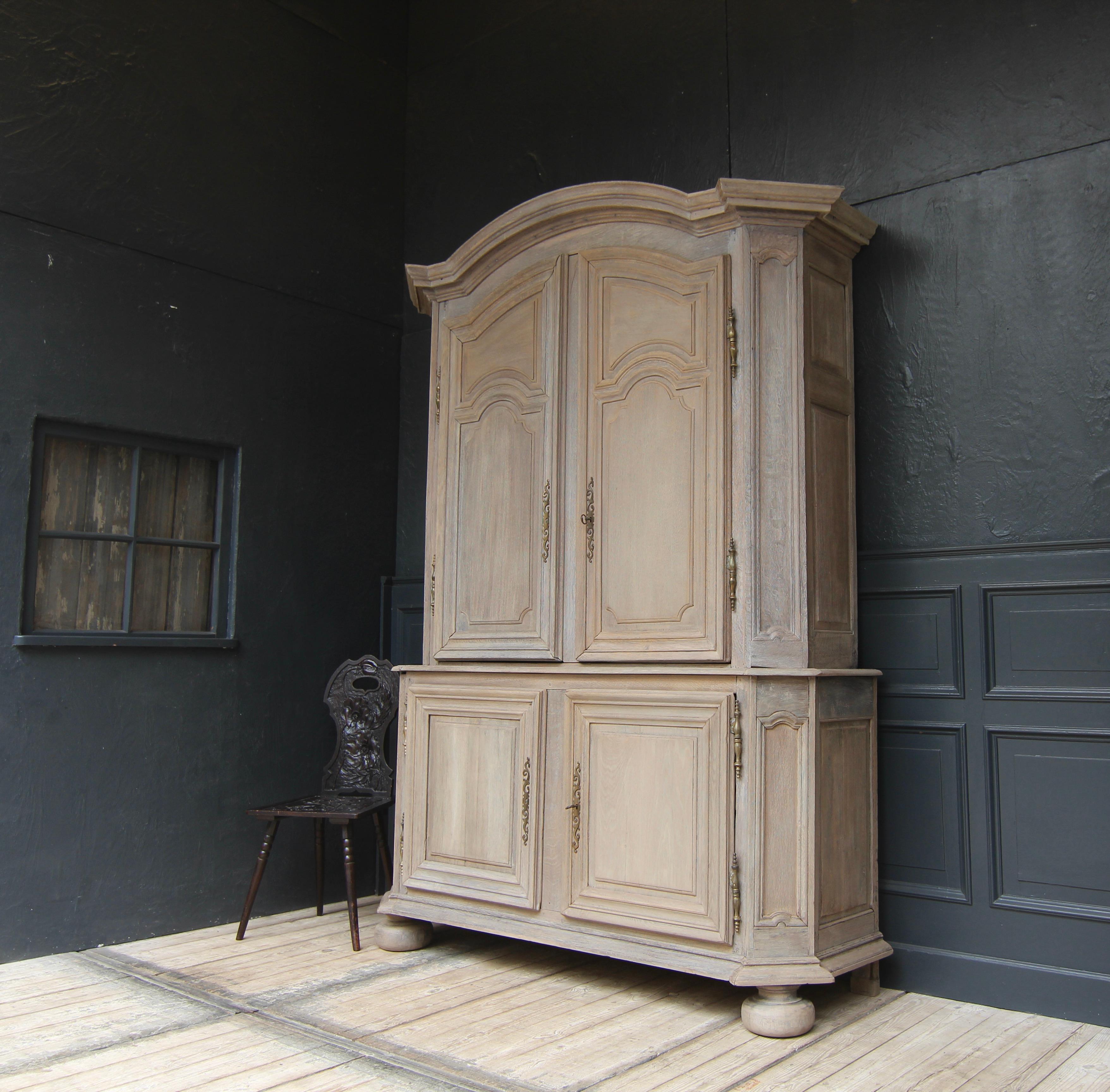 18th Century French Provincial Louis XIV Buffet à deux corps Cabinet 1