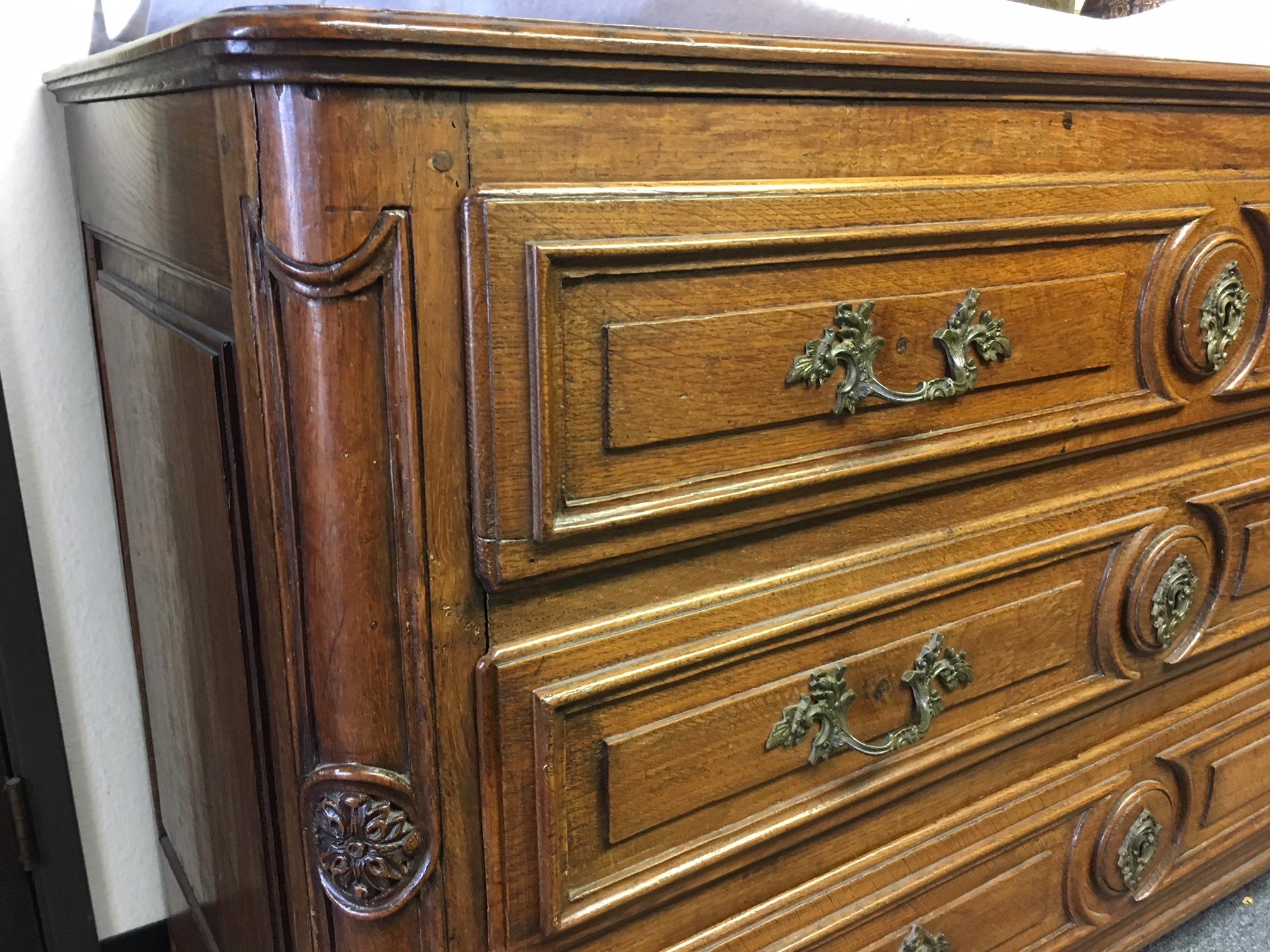 18th Century and Earlier 18th Century French Provincial Oak Commode For Sale