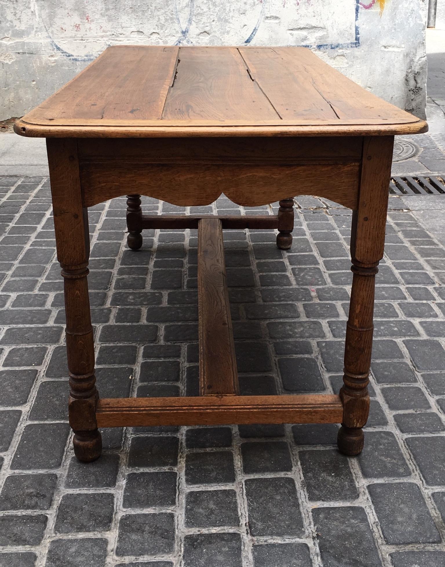Chêne table rustique provinciale française du 18e siècle en vente