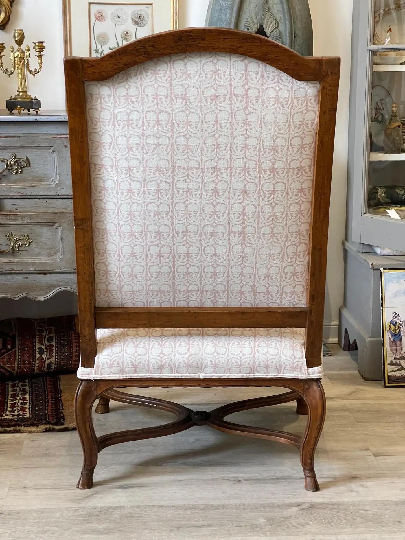 18th Century and Earlier 18th C. French Walnut Fauteuil a la Reine Arm Chair - Penny Morrison  For Sale