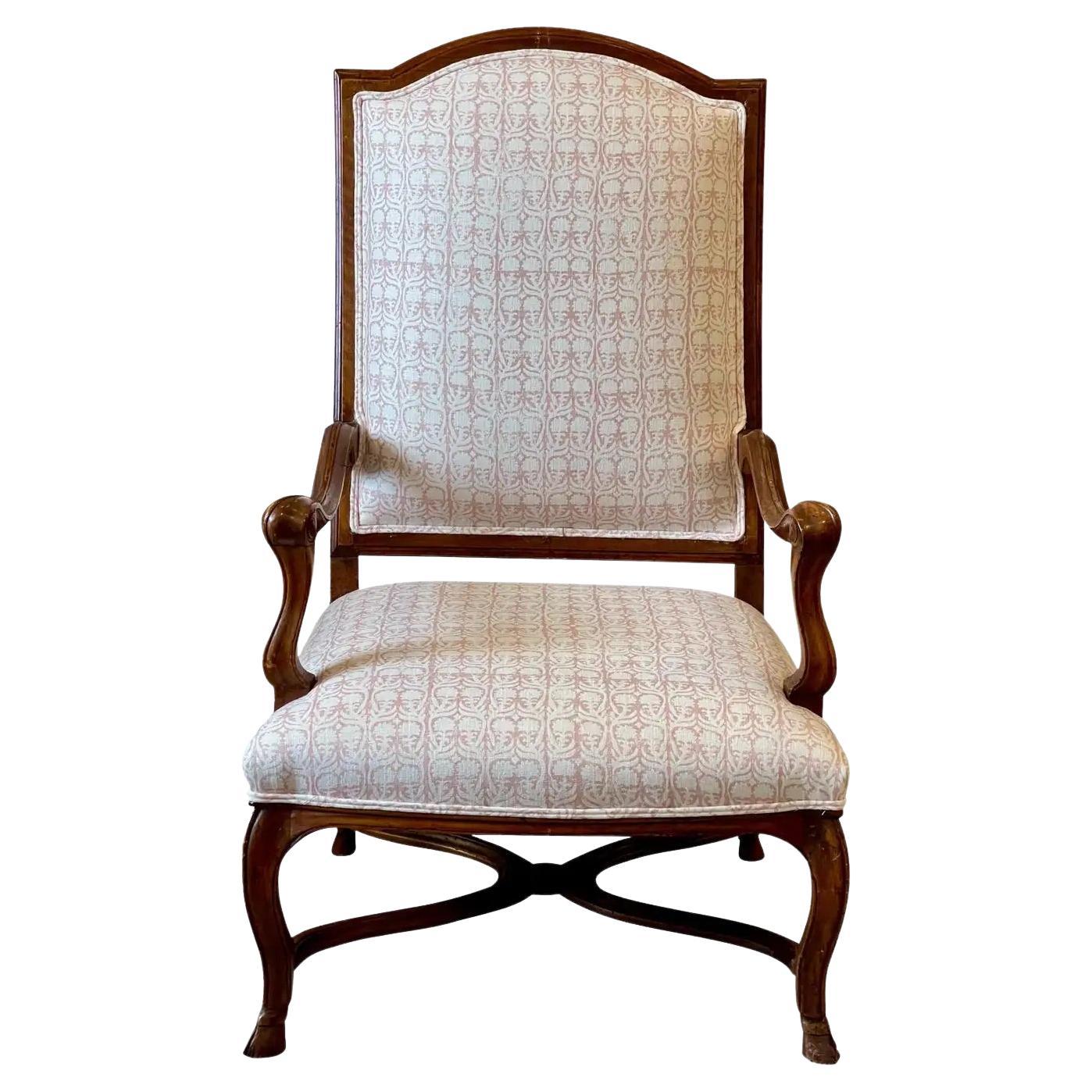18th C. French Walnut Fauteuil a la Reine Arm Chair - Penny Morrison  For Sale