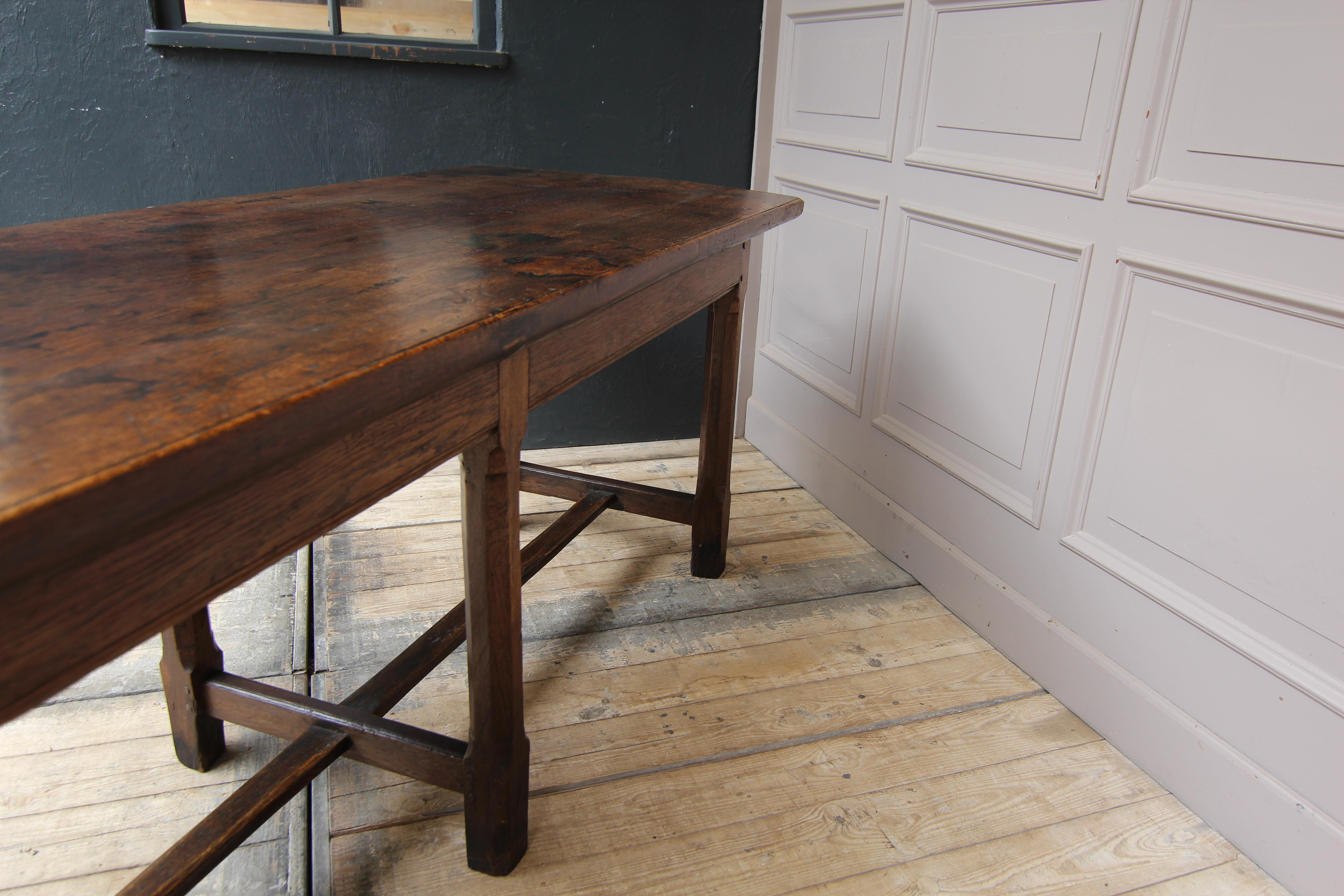 18th Century French Refectory or Dining Table Made of Oak 16