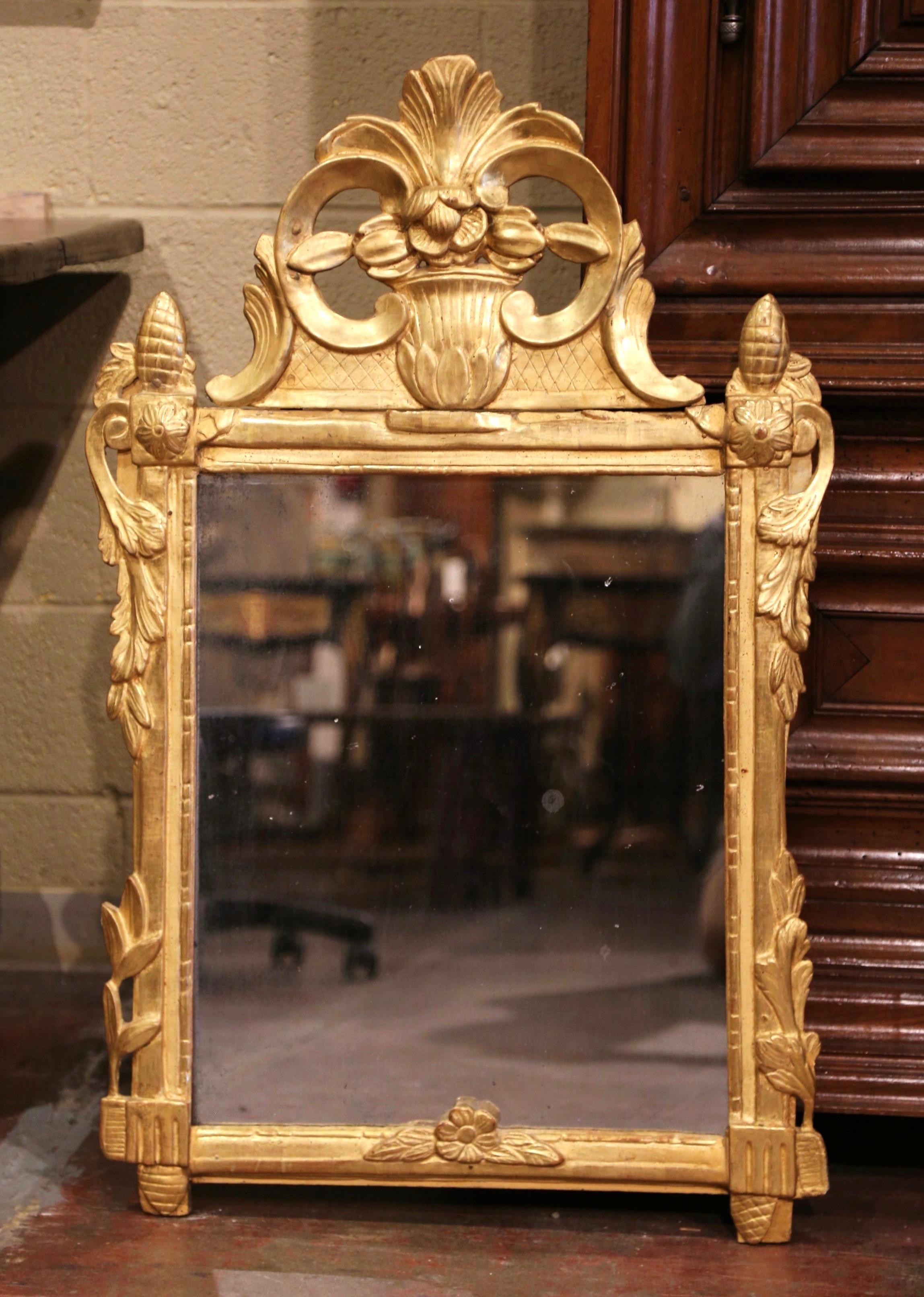 Hand-Carved 18th Century French Regence Carved Giltwood Wall Mirror from Provence For Sale