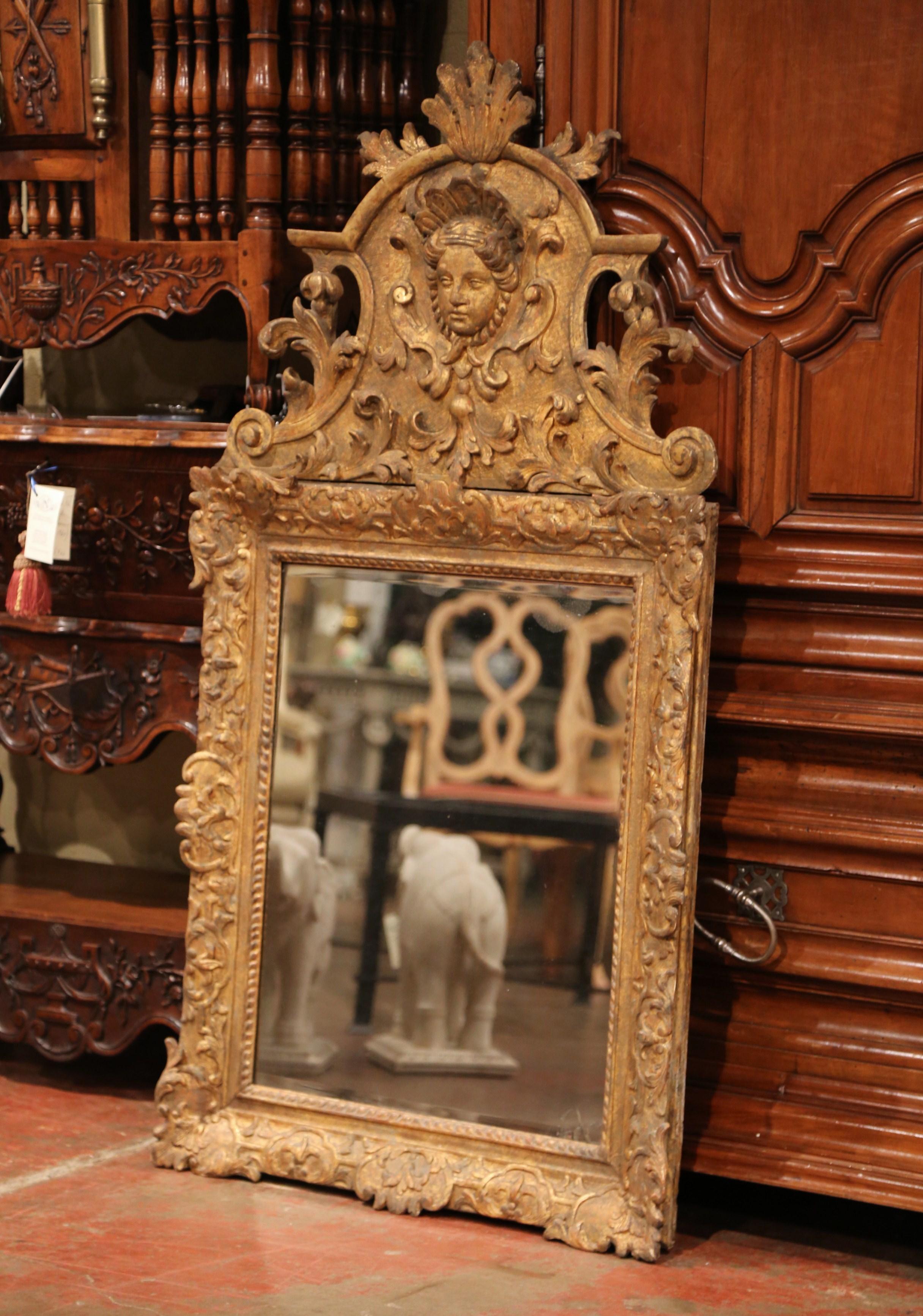 Régence 18th Century French Regence Carved Giltwood Wall Mirror with Ornate Pediment For Sale