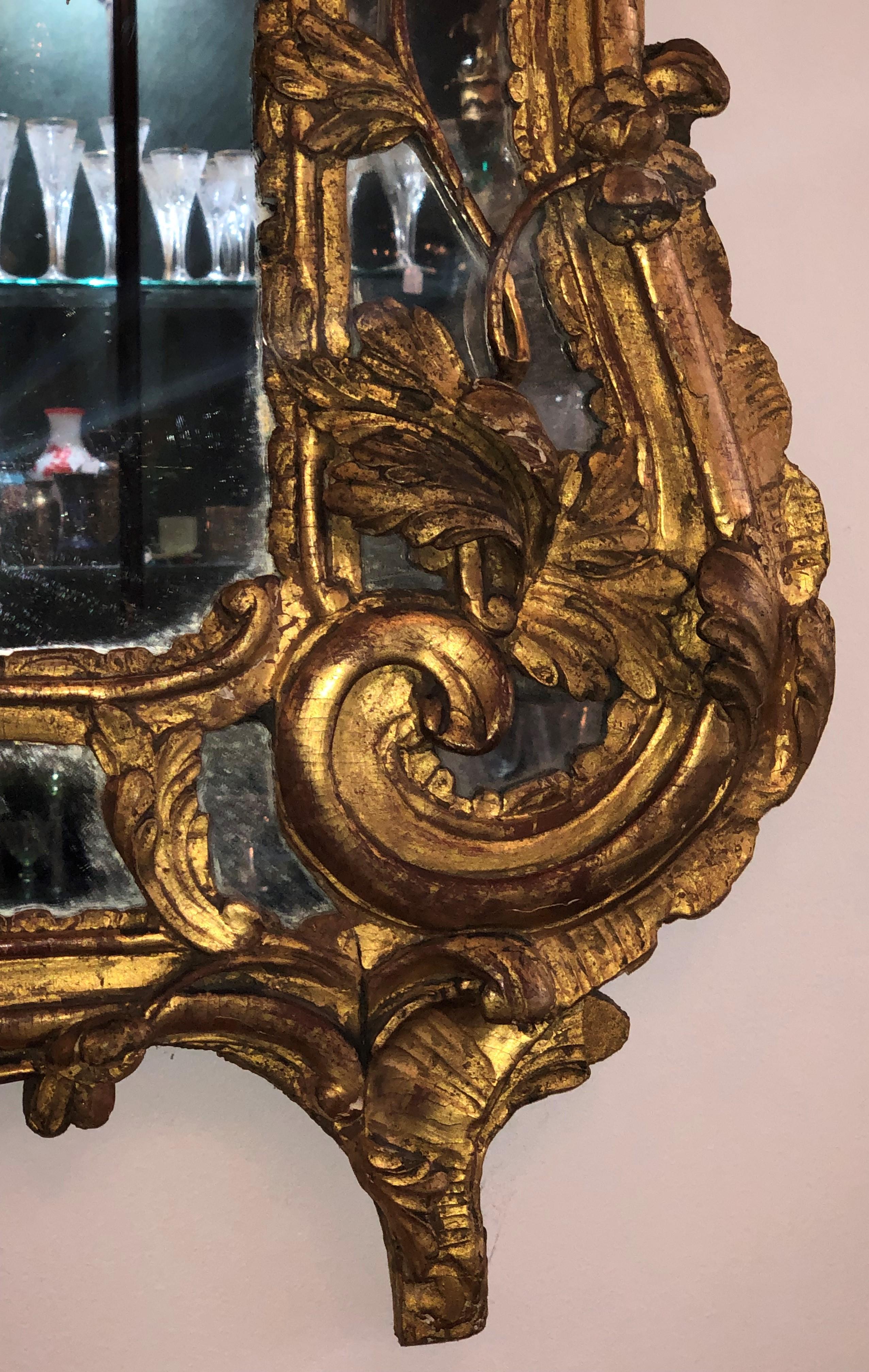 Wood 18th Century French Régence Giltwood Mirror For Sale