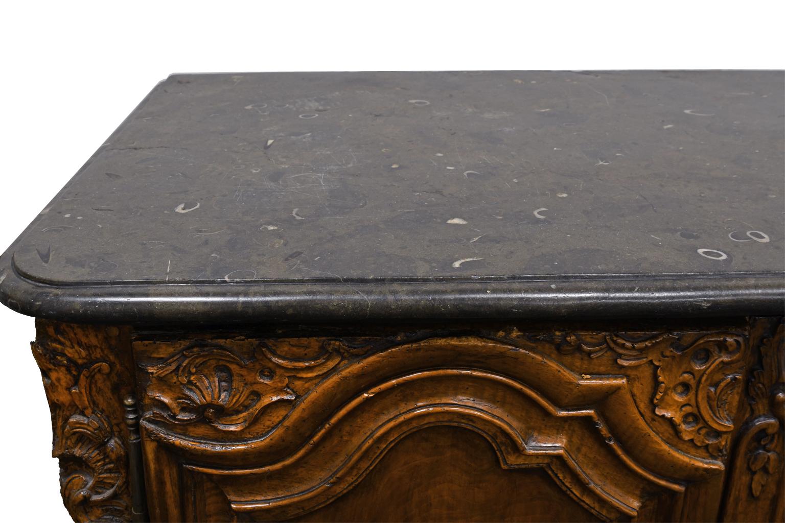 18th Century French Régence /Louis XV Carved Walnut Buffet with Black Marble Top 4