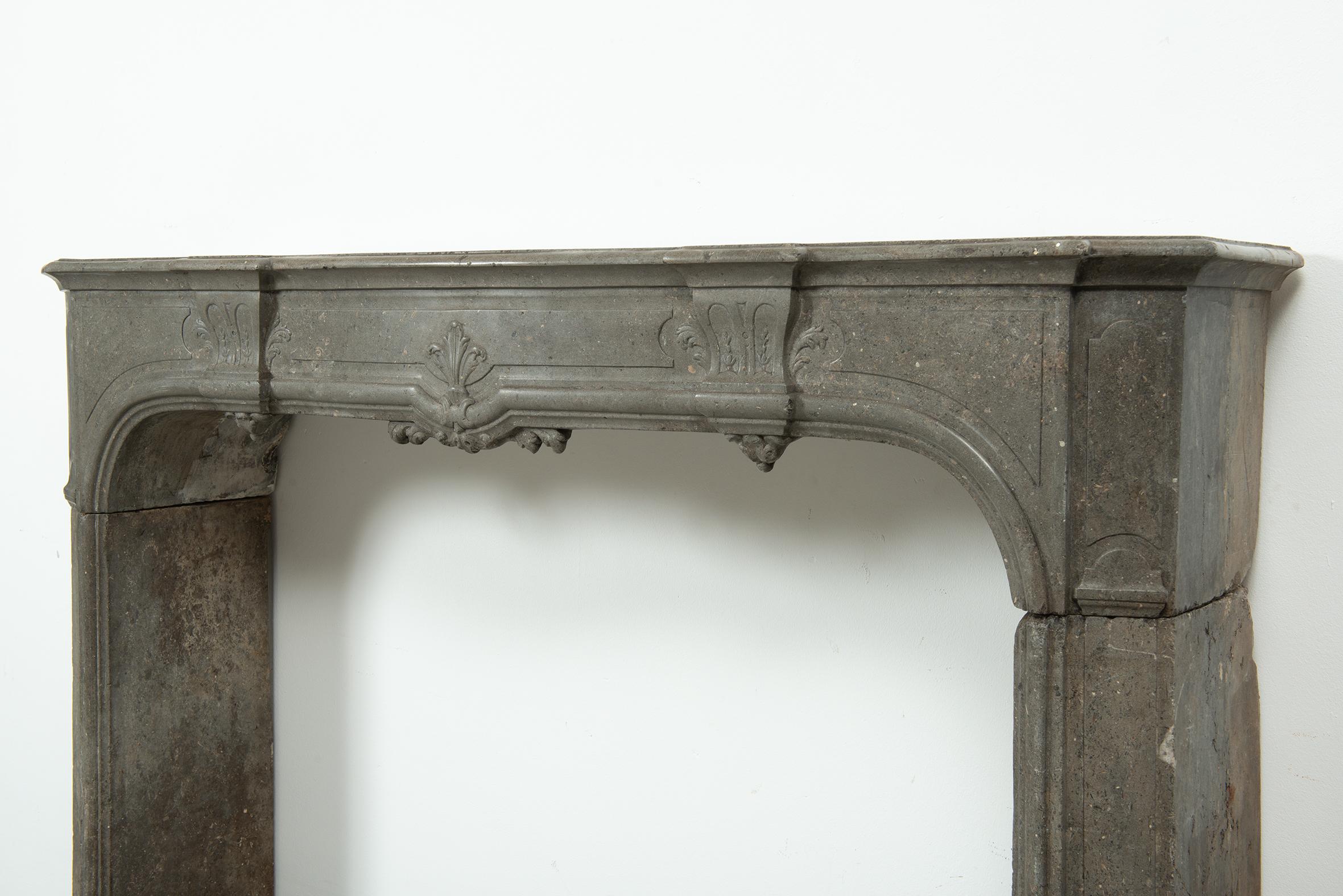 18th Century French Régence Style Fireplace For Sale 11