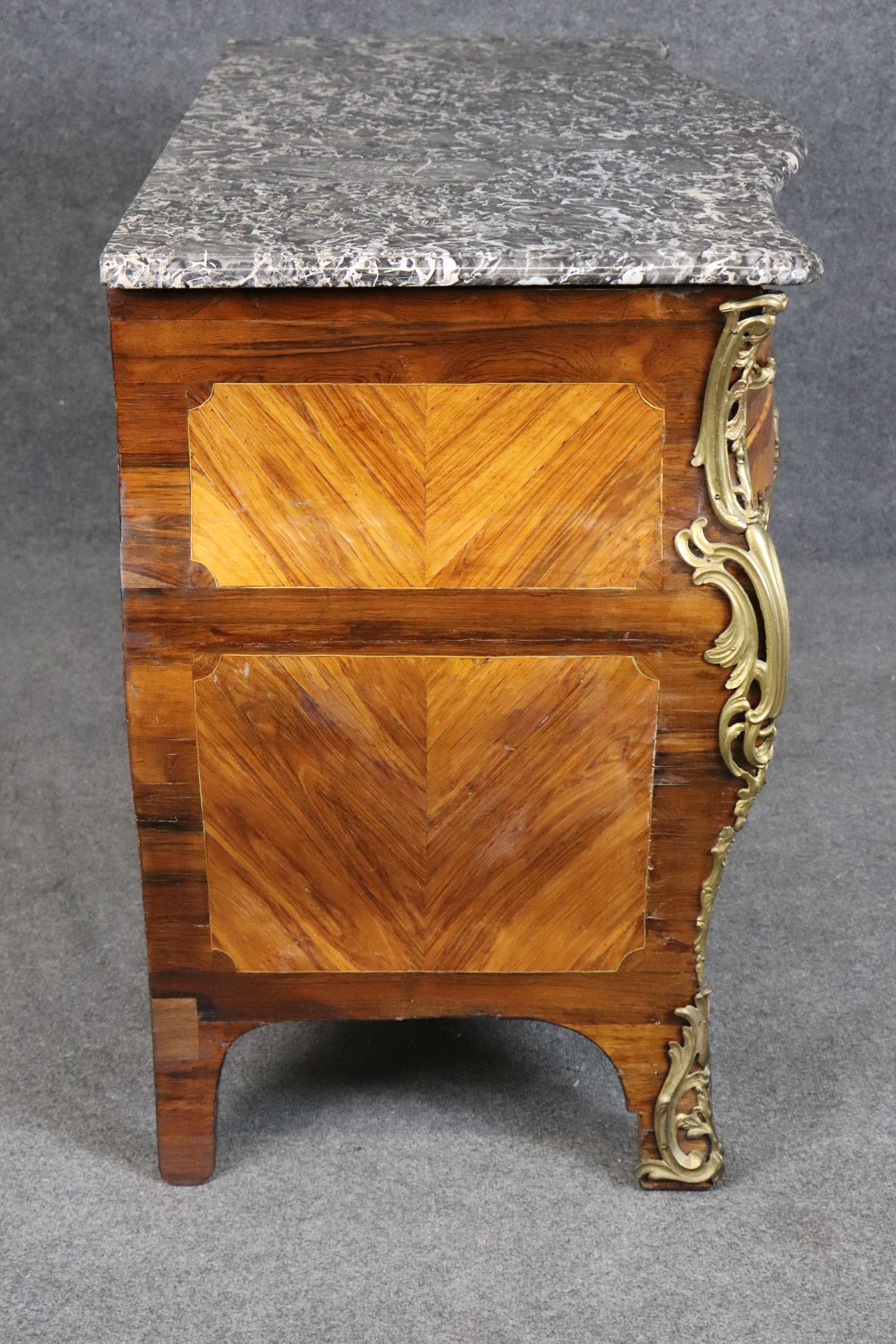 18th century French Regency Bronze Mounted Commode By Louis Pelletier c. 1760 In Good Condition For Sale In Swedesboro, NJ