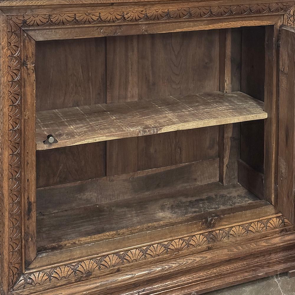 Gabinete renacentista francés del siglo XVIII con mármol de Carrara en venta 9