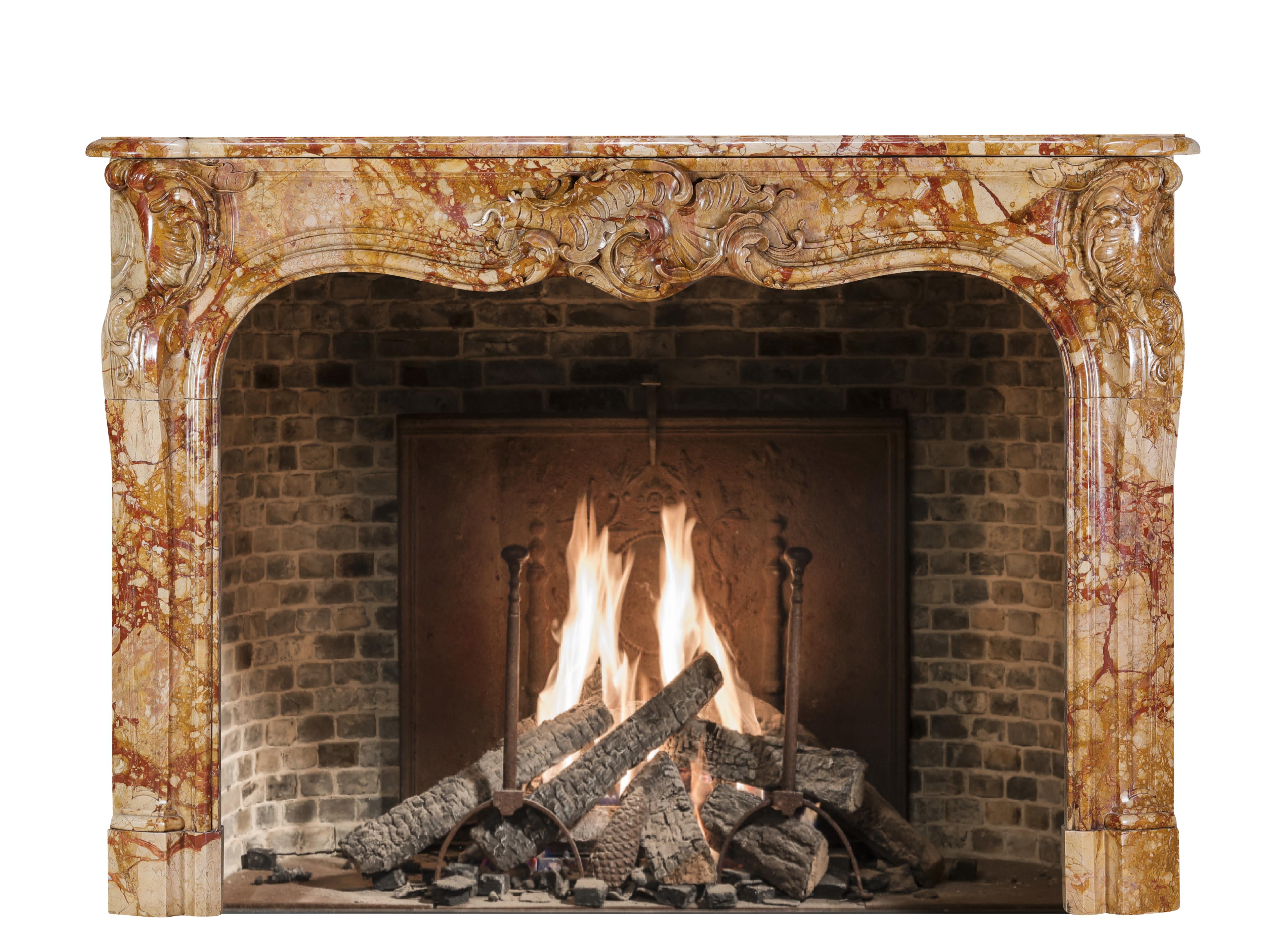 Chimenea French Rococo del Siglo XVIII en Mármol Real de Exclusive Design en venta 5