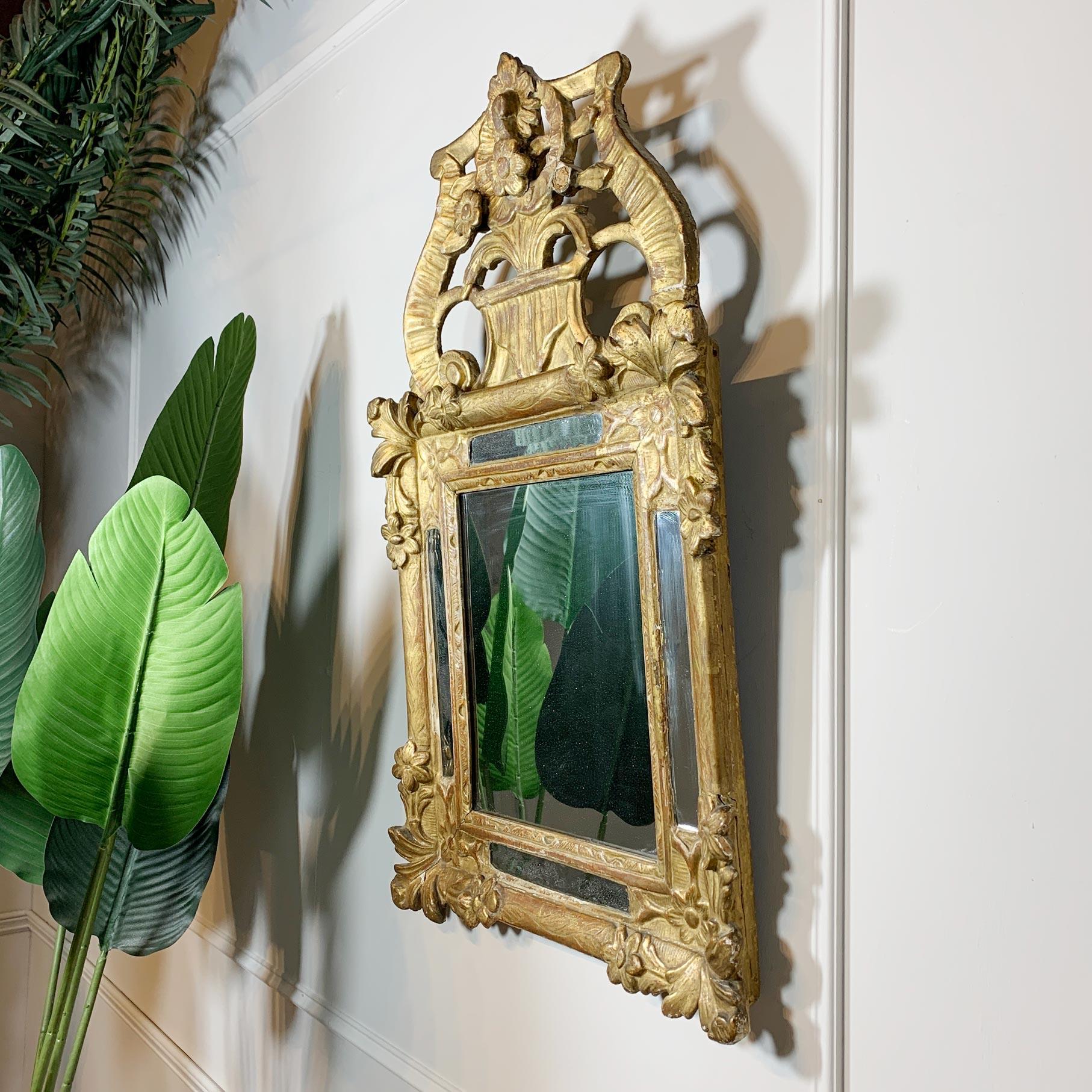 18. Jahrhundert Französisch Rokoko Gold vergoldet Wood Ehe-Spiegel im Angebot 2