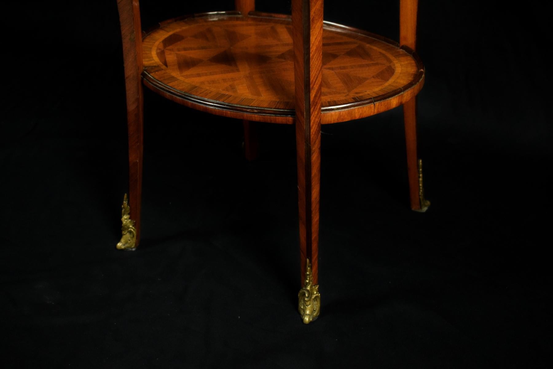 18th Century, French wood Coffee Table For Sale 1