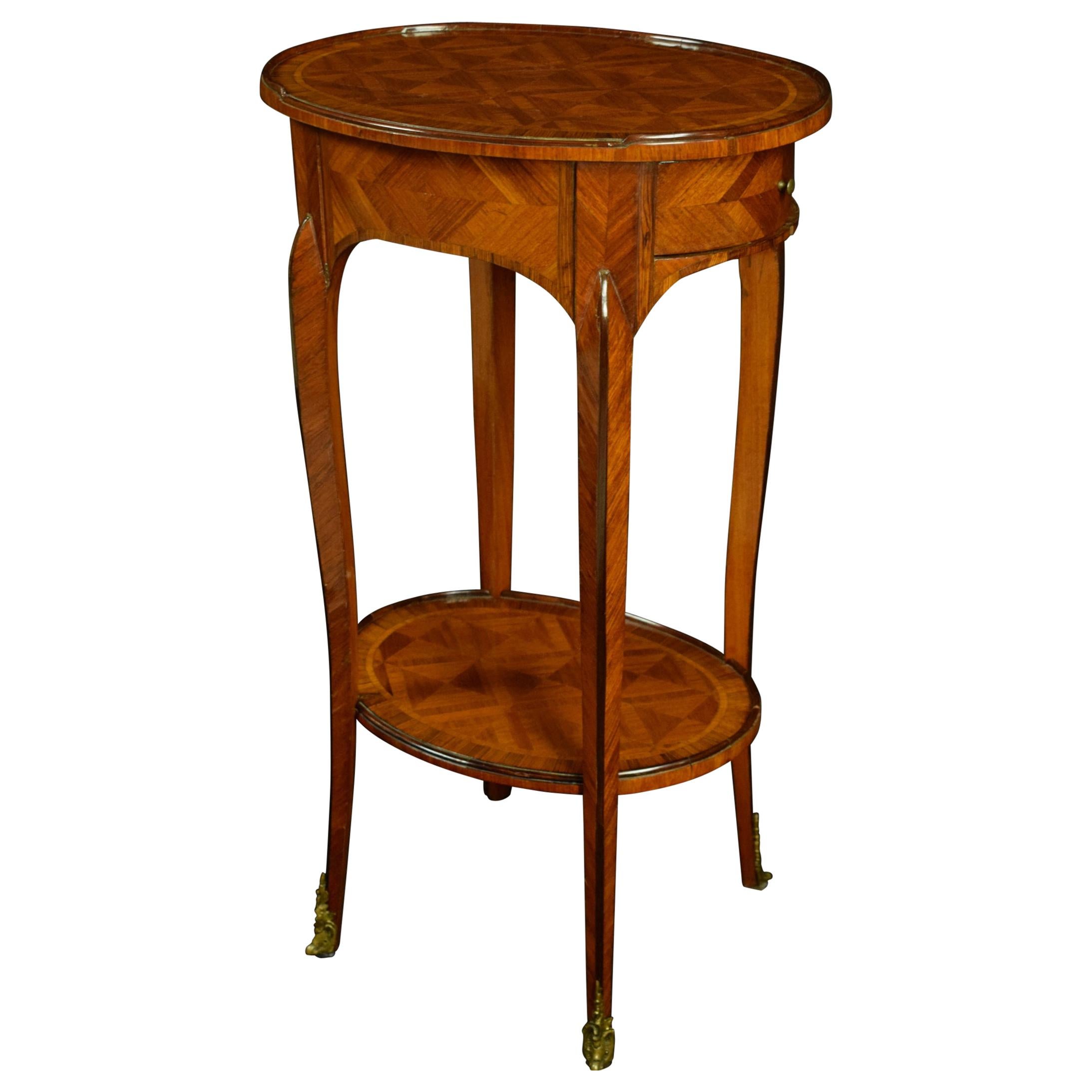 XVIIIe siècle, Table basse en bois français