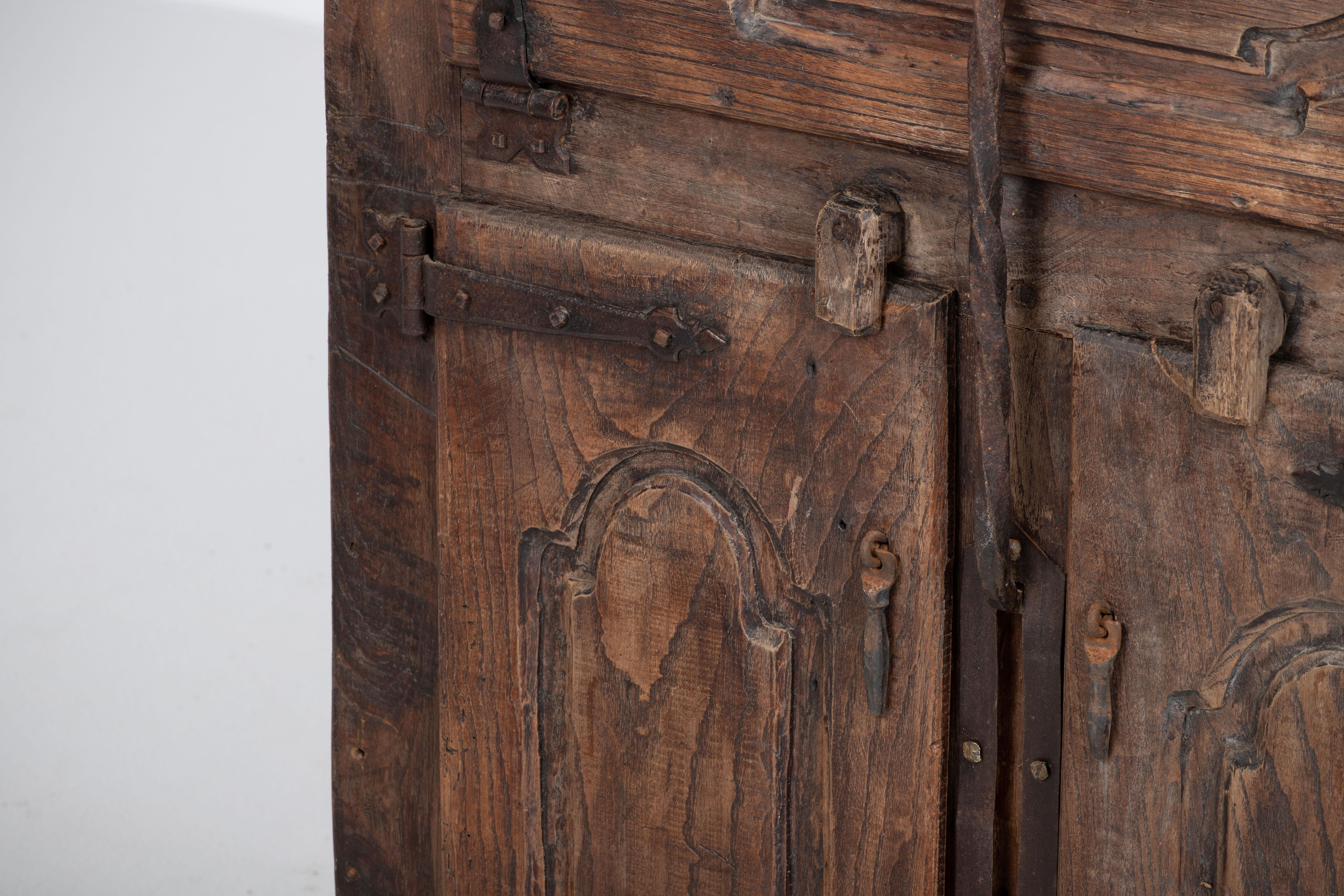 18th Century French Rustic Armoire For Sale 8