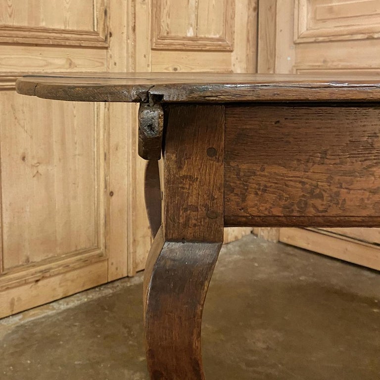 18th Century French Rustic Writing Table For Sale 4