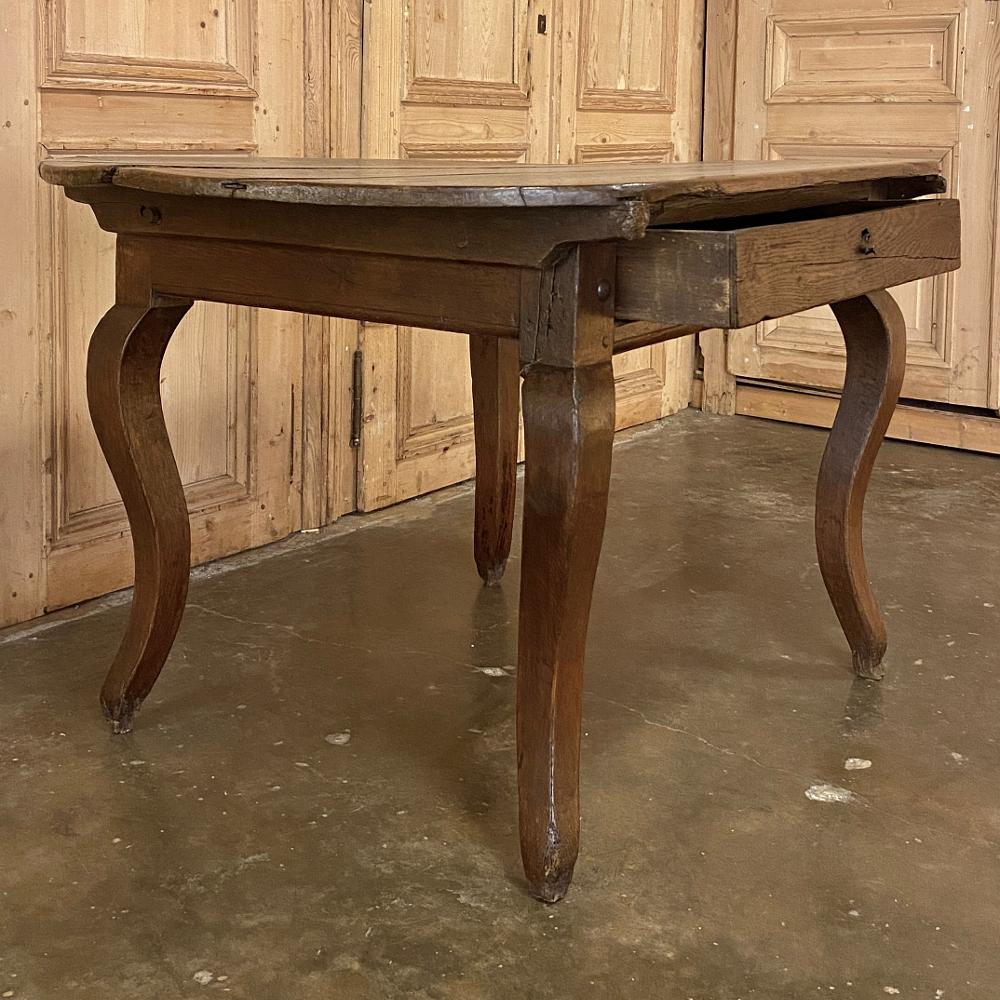 18th Century French Rustic Writing Table In Good Condition In Dallas, TX