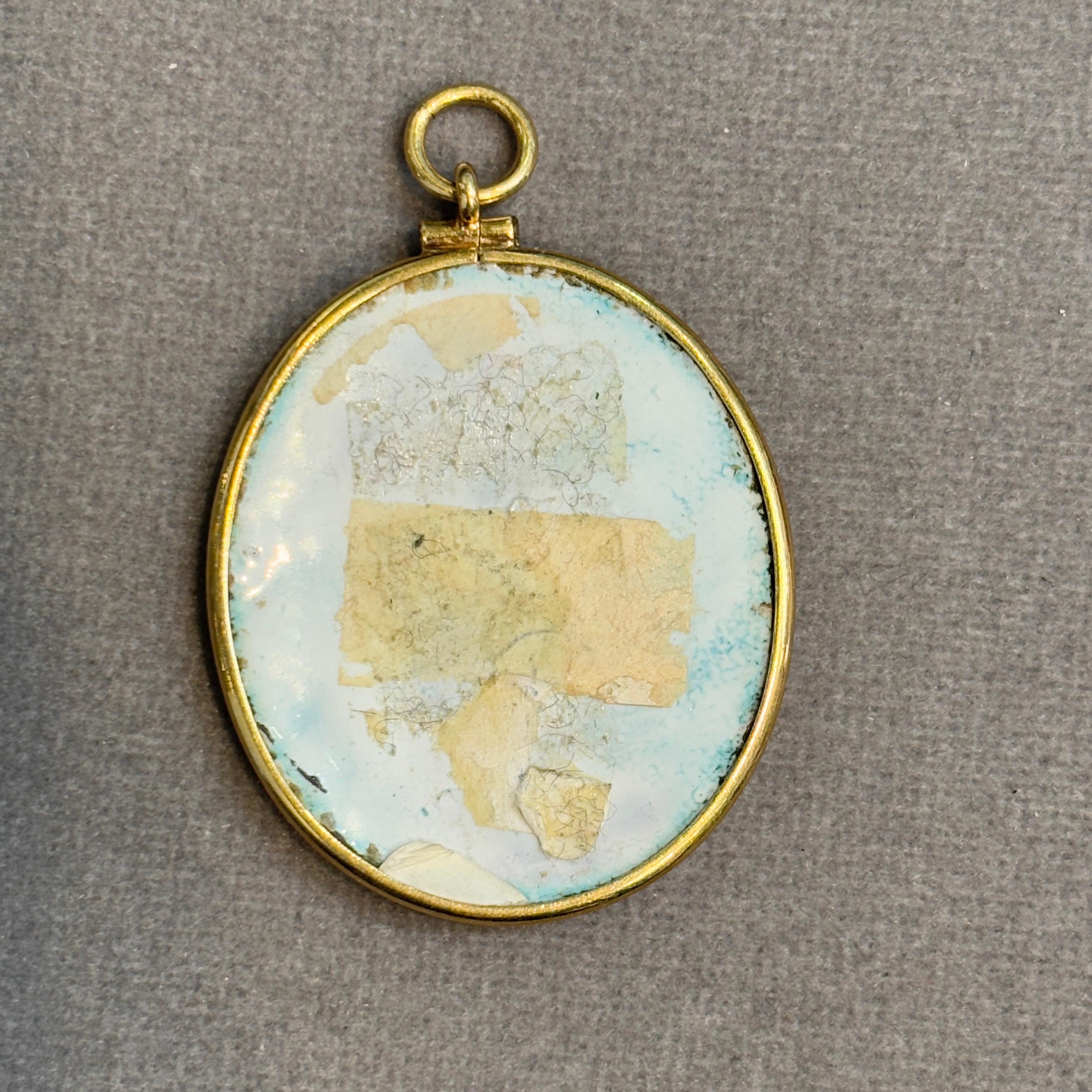 Ciondolo con smalto di scuola francese del XVIII secolo in vendita 3