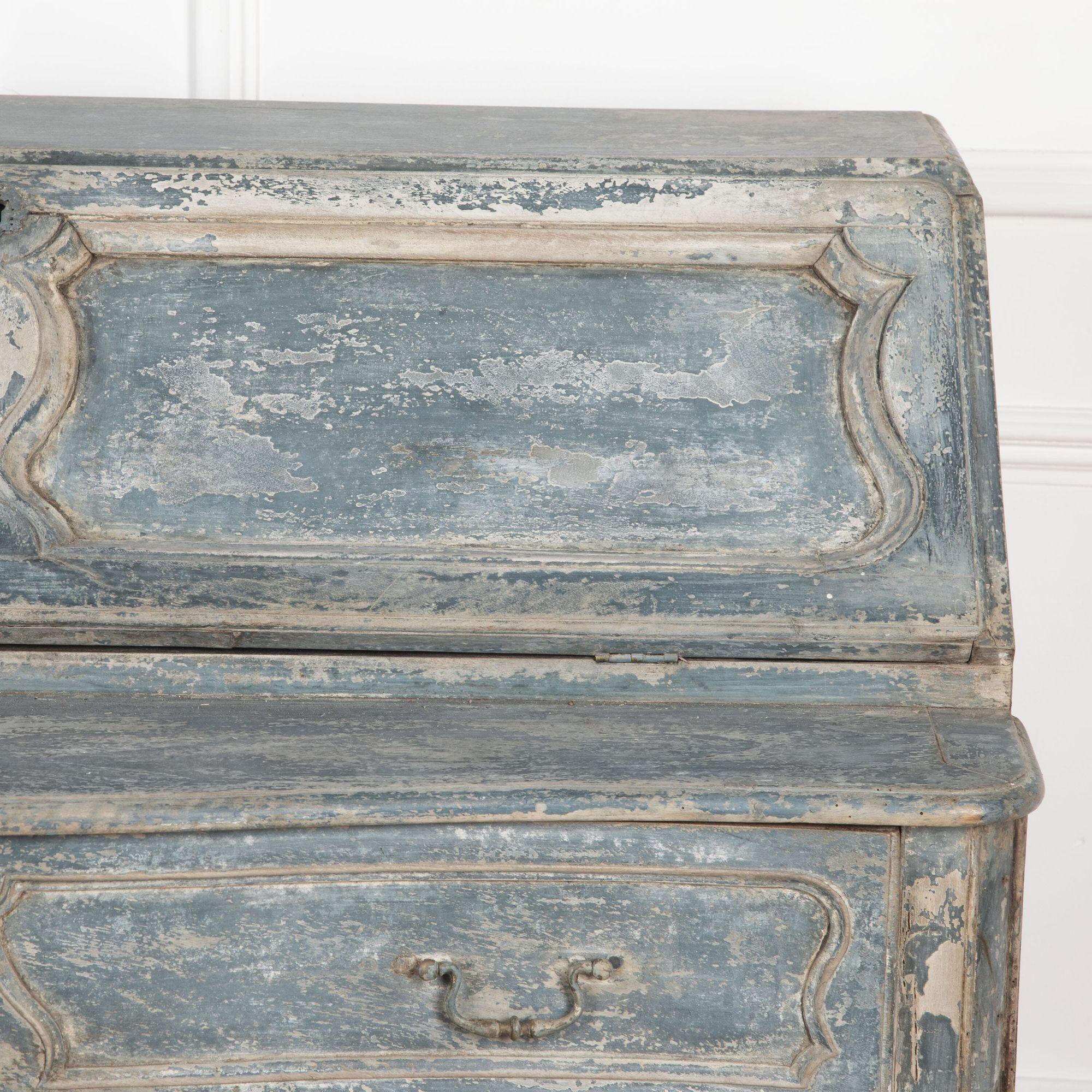 18th Century French Serpentine Bureau in Original Blue Paint In Good Condition In Gloucestershire, GB
