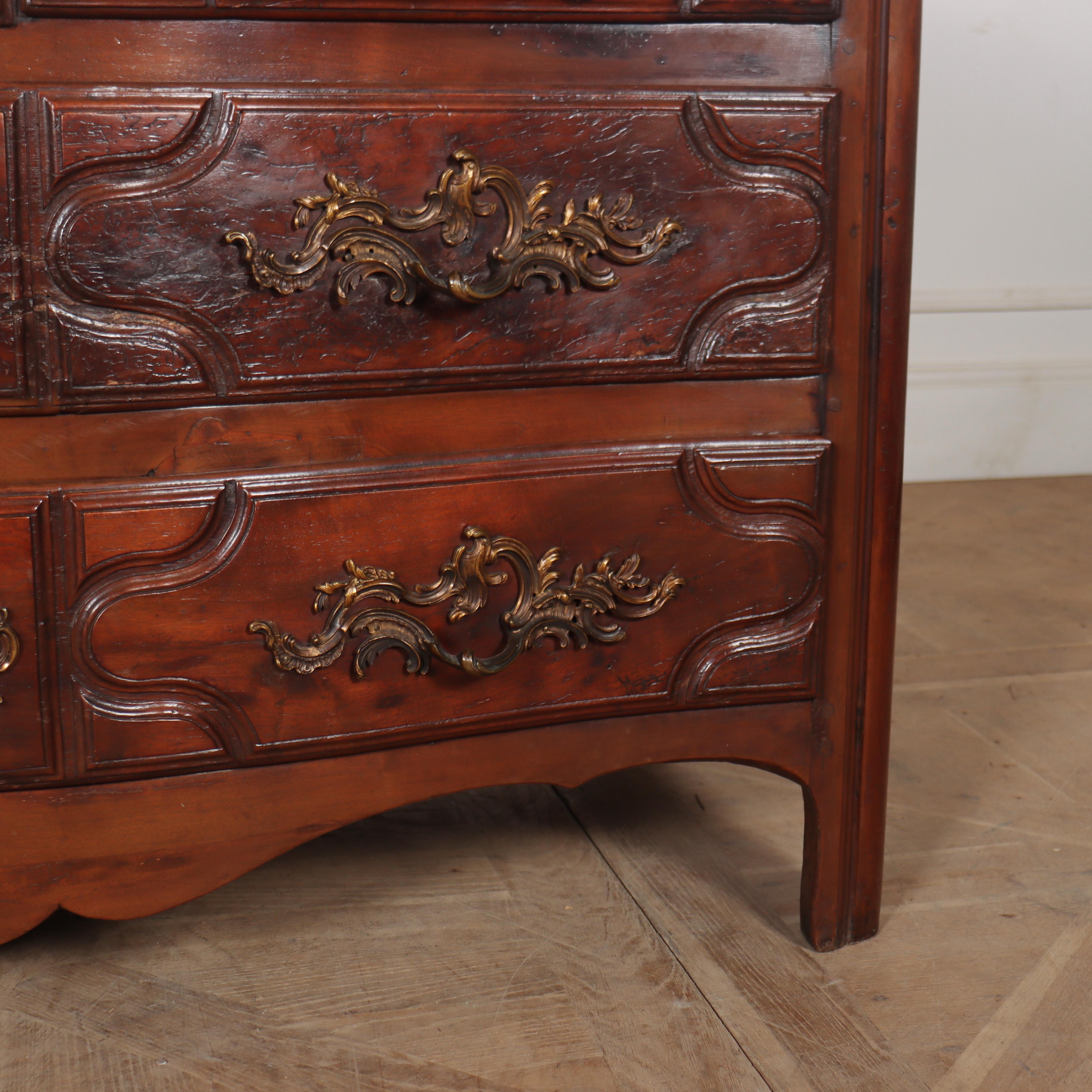 18th Century and Earlier 18th Century French Serpentine Commode For Sale
