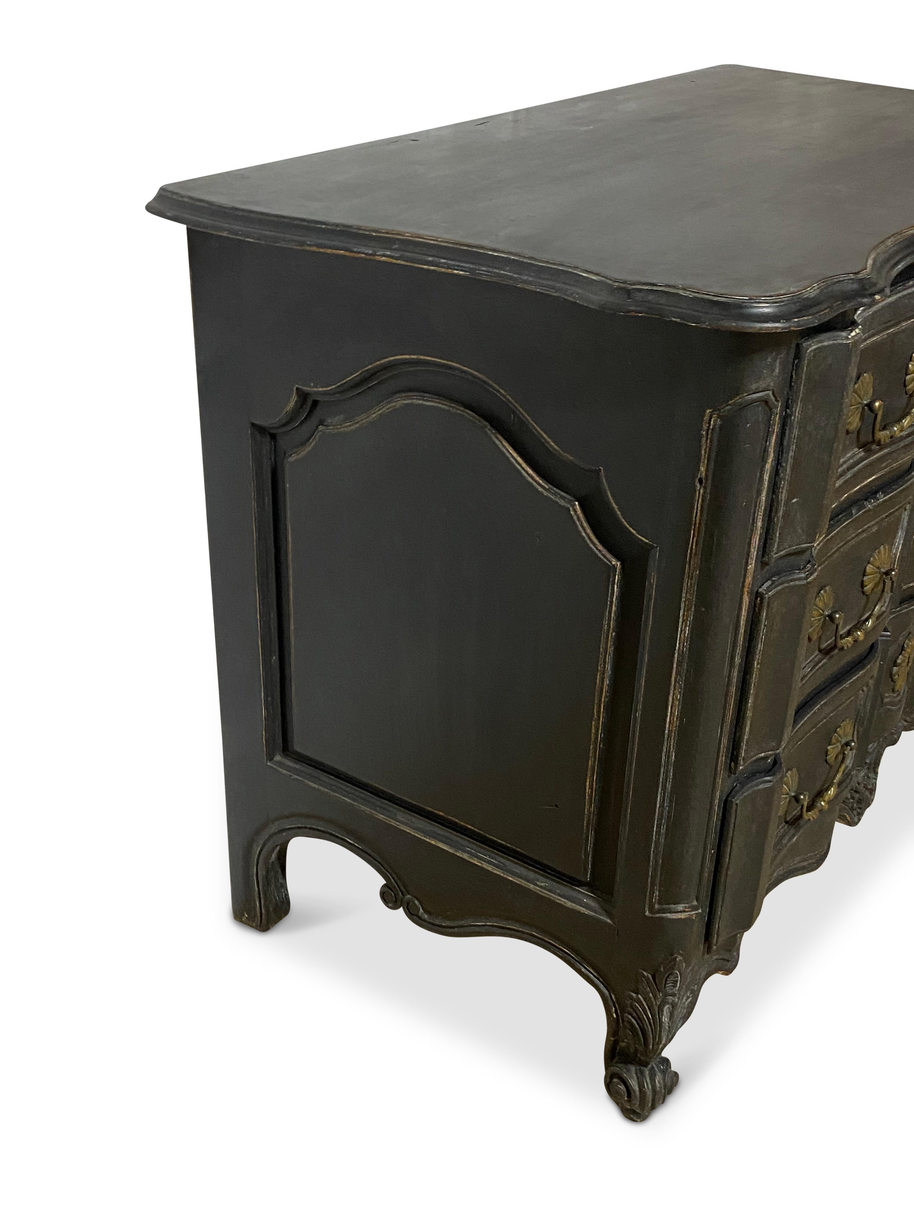 Louis XVI 18th Century French Serpentine Ebonised Commode  For Sale