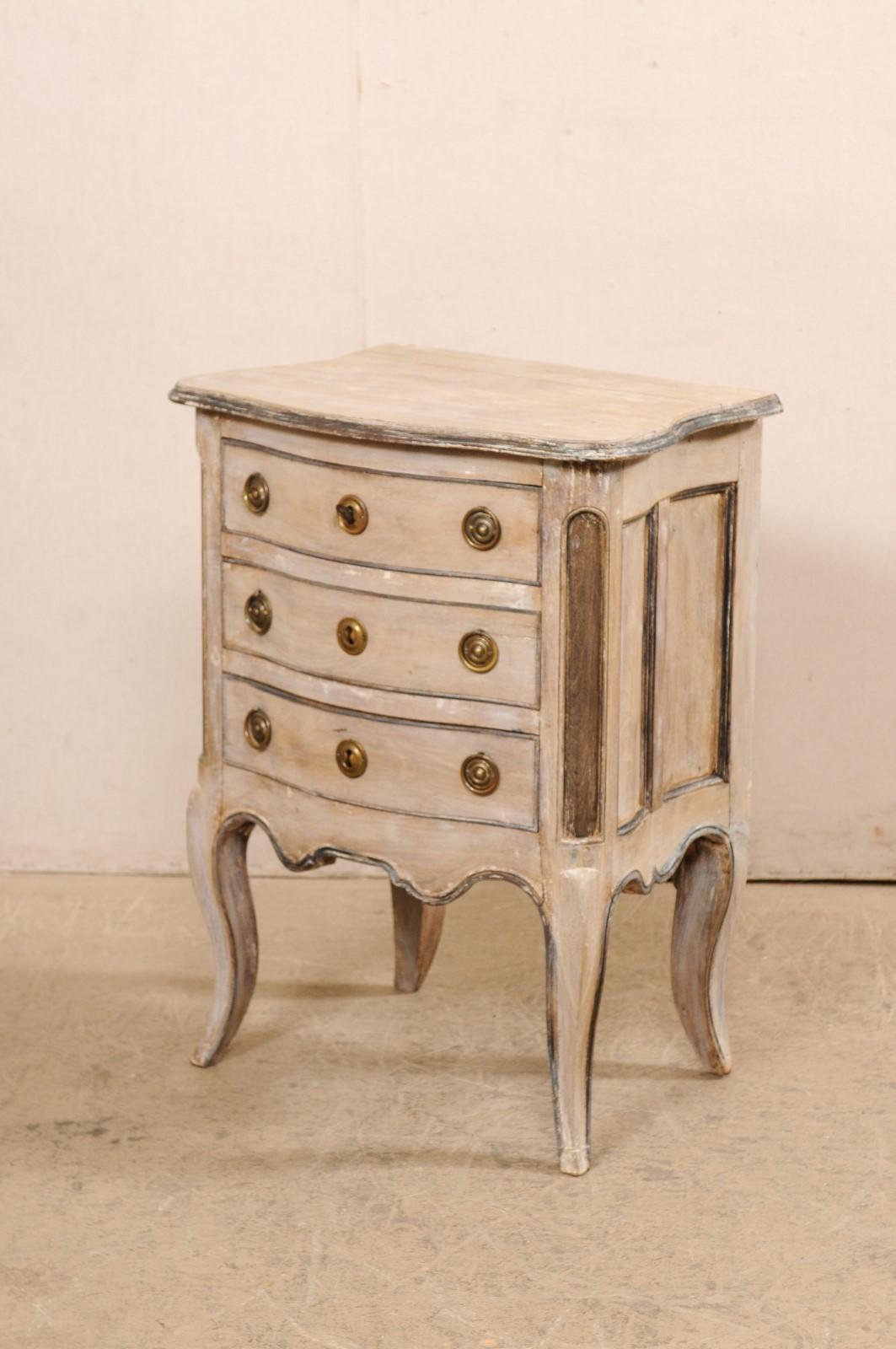 18th Century French Serpentine Raised Side Chest of Three Drawers 6