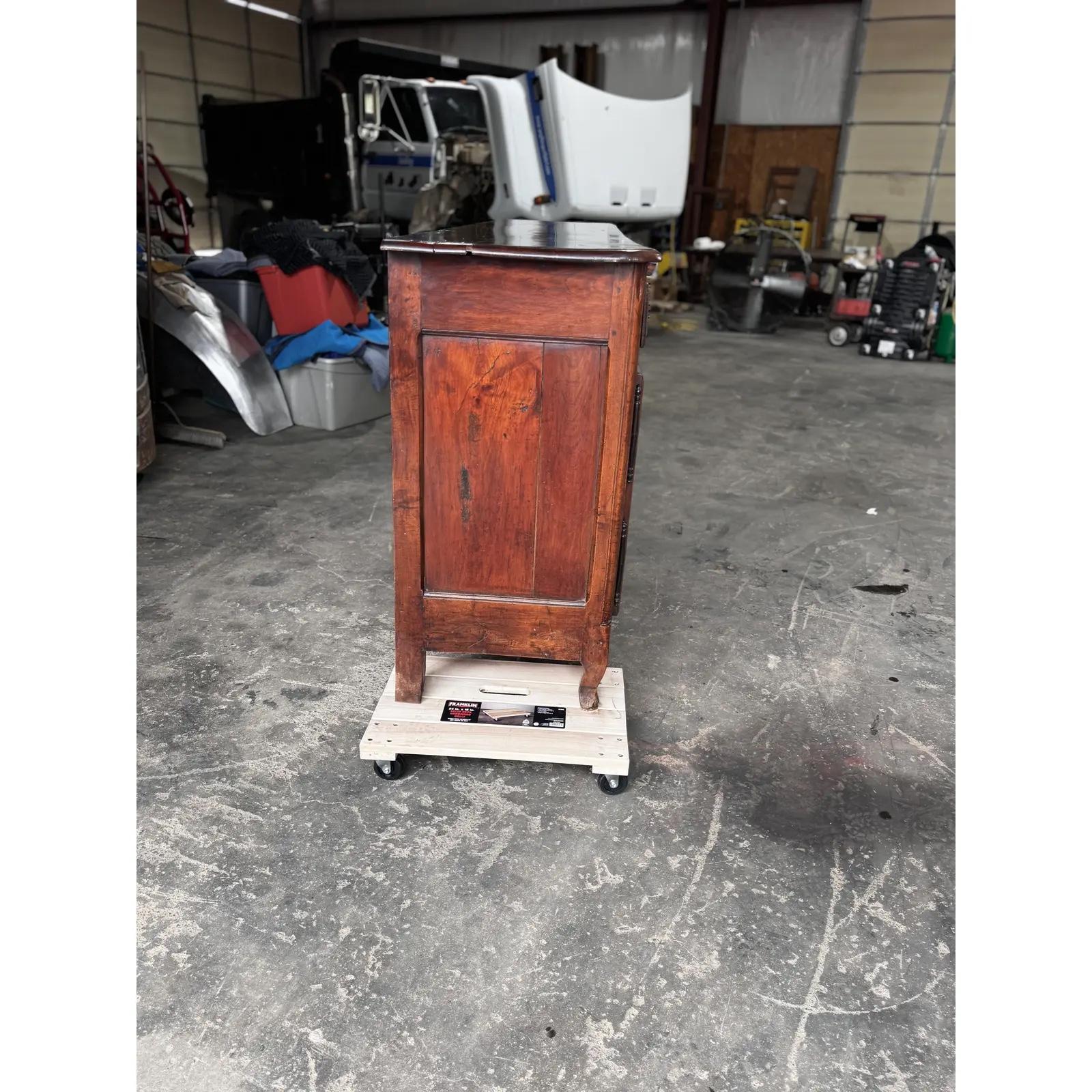 Servidor francés del siglo XVIII en venta 5