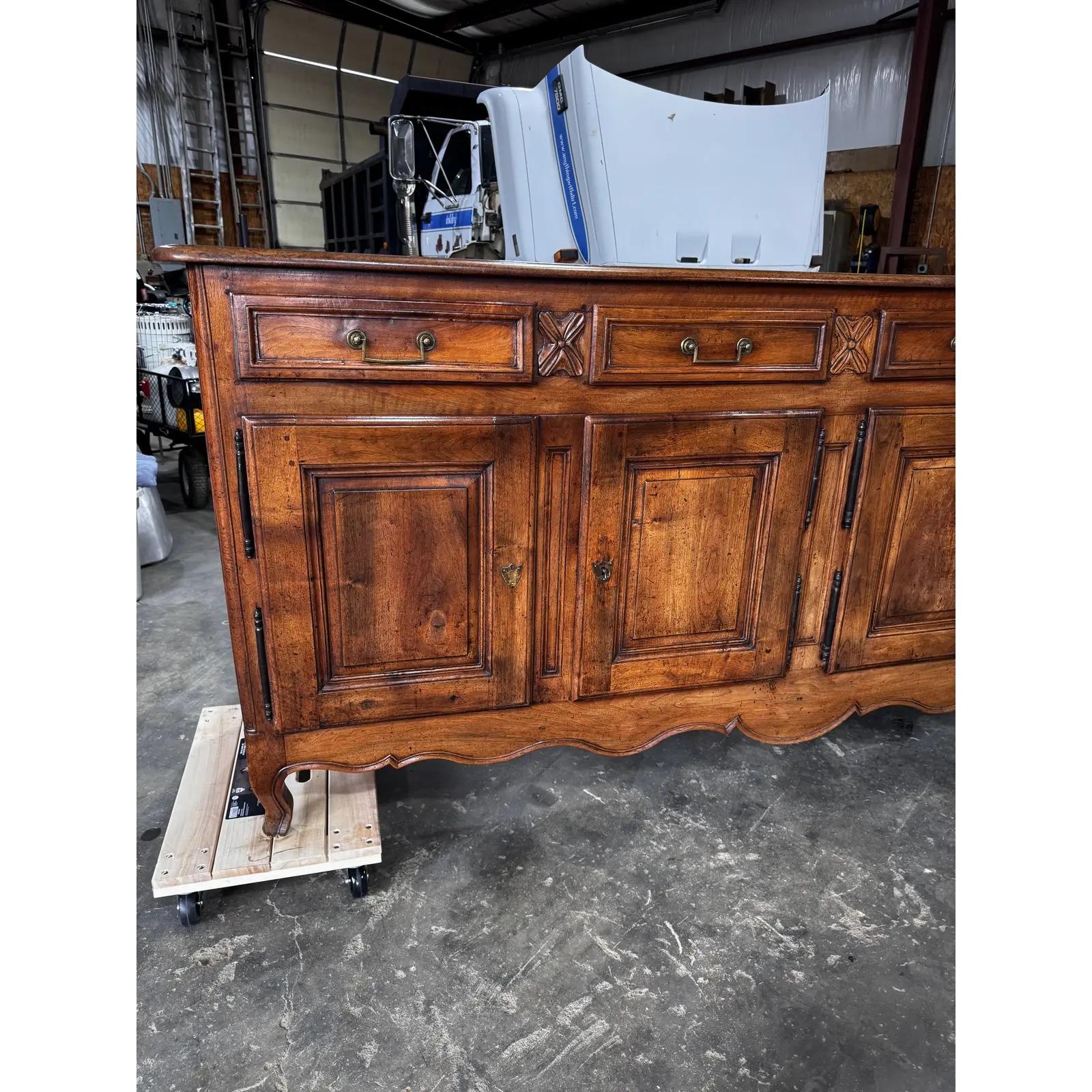 Servidor francés del siglo XVIII siglo XVIII y antes en venta