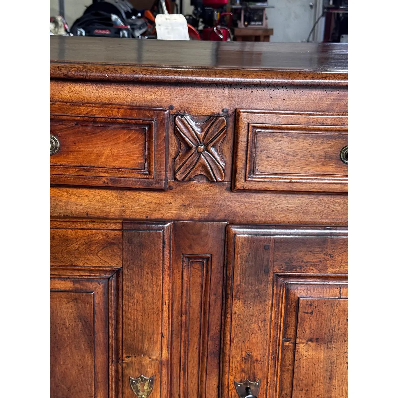 Servidor francés del siglo XVIII en venta 3