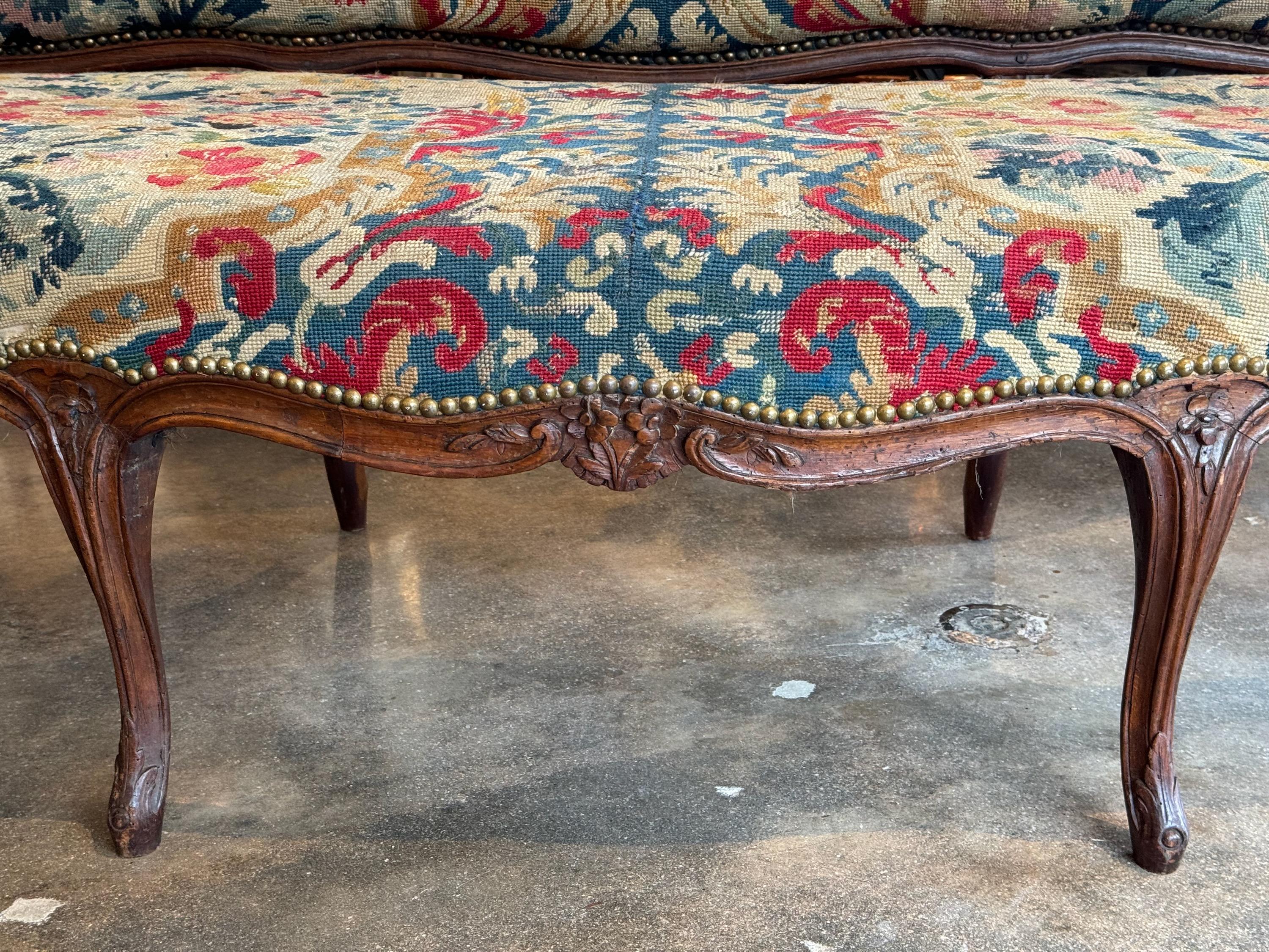 18th Century French Settee With Needlepoint Fabric For Sale 6