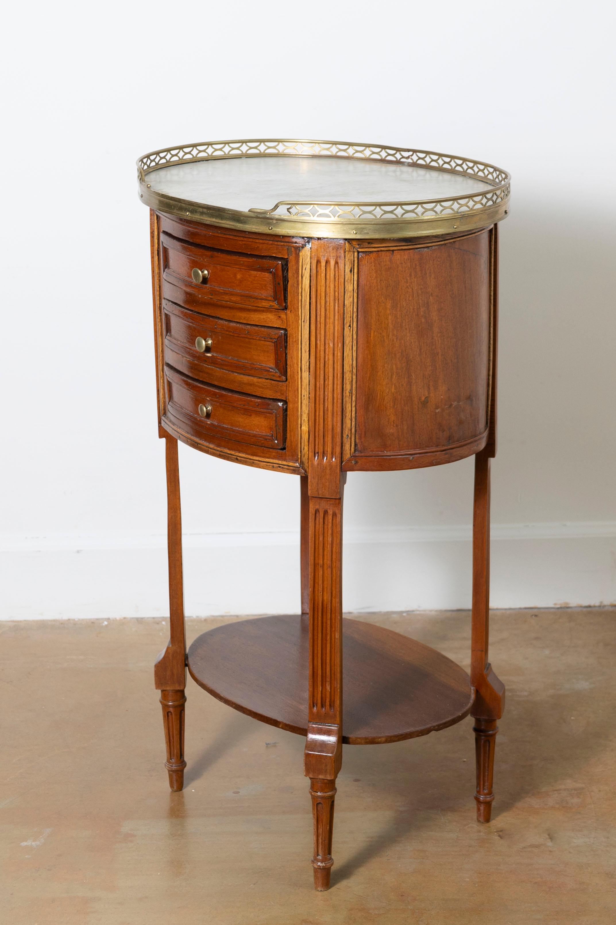 Louis XVI Table d'appoint française du XVIIIe siècle en vente