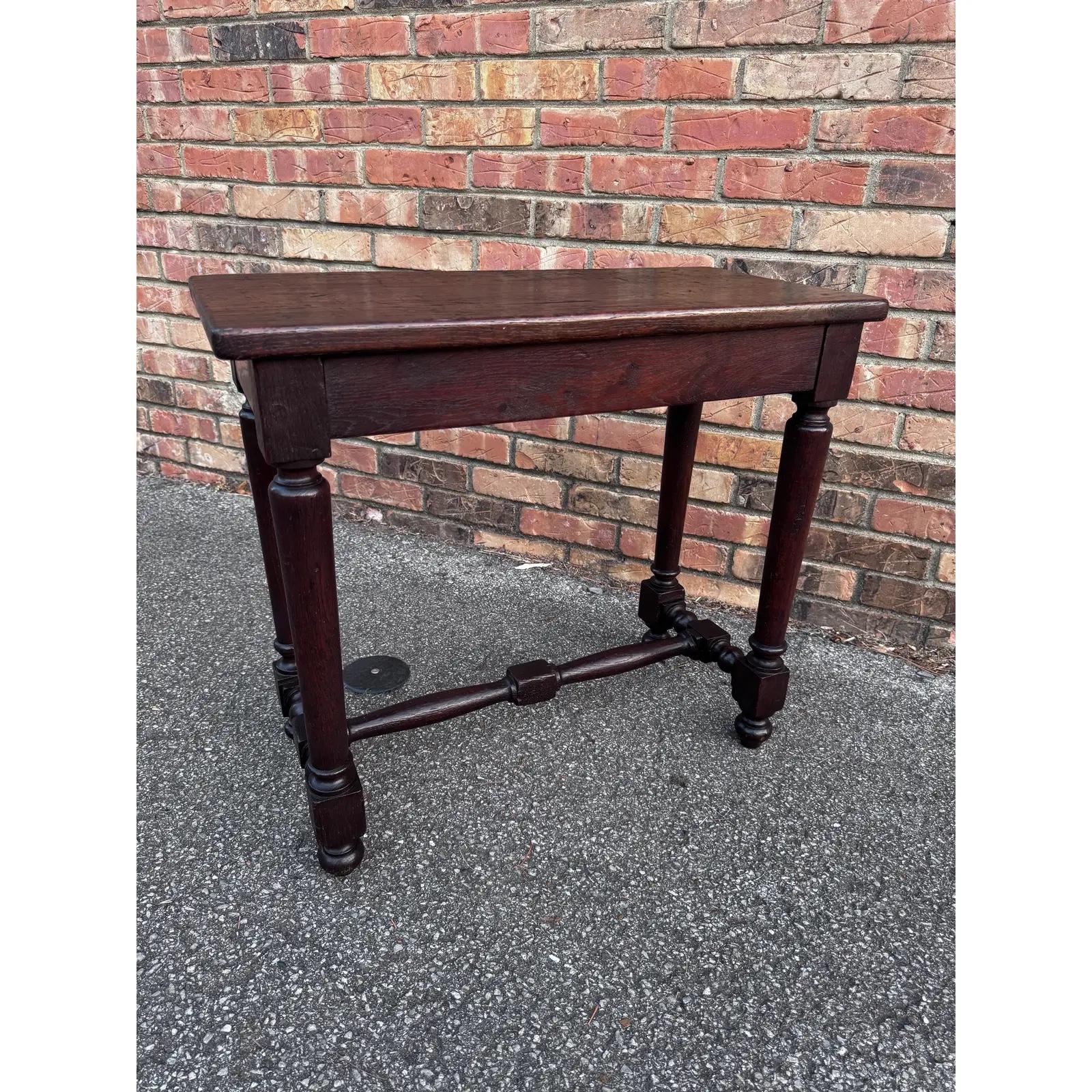 Mesa auxiliar francesa del siglo XVIII en Bueno estado para la venta en Nashville, TN