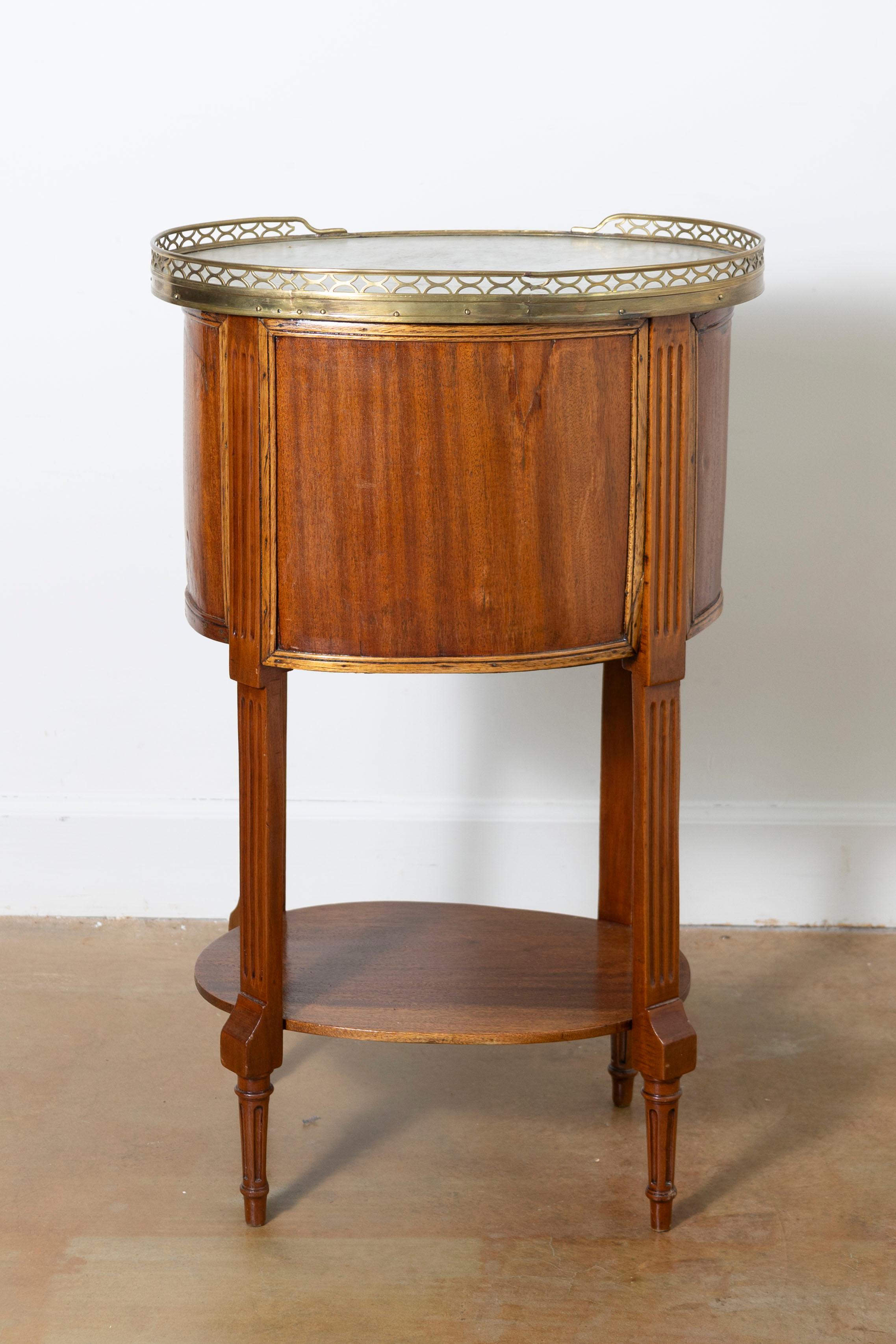 XVIIIe siècle et antérieur Table d'appoint française du XVIIIe siècle en vente