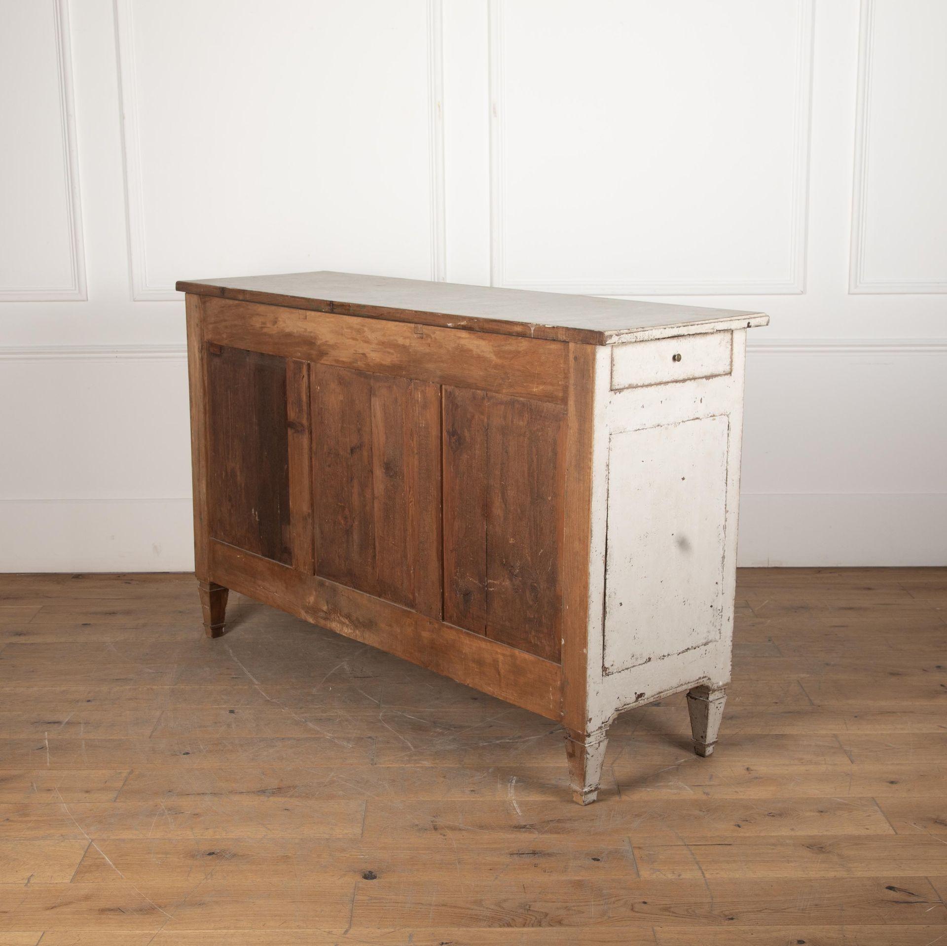 Francese Credenza francese del XVIII secolo in vendita