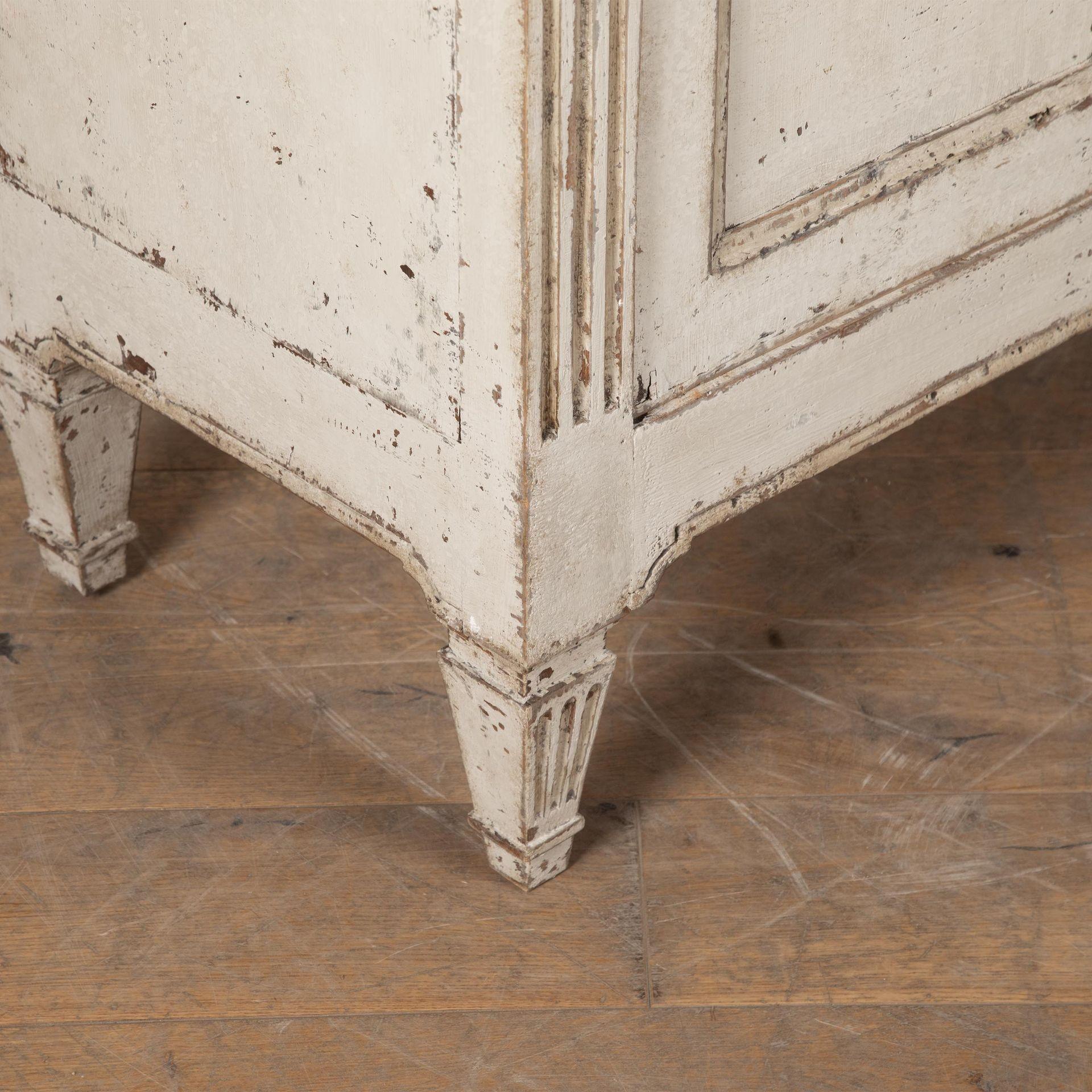 Credenza francese del XVIII secolo in vendita 4