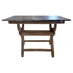 Tavolo a cavalletto francese del XVIII secolo con piano in ardesia