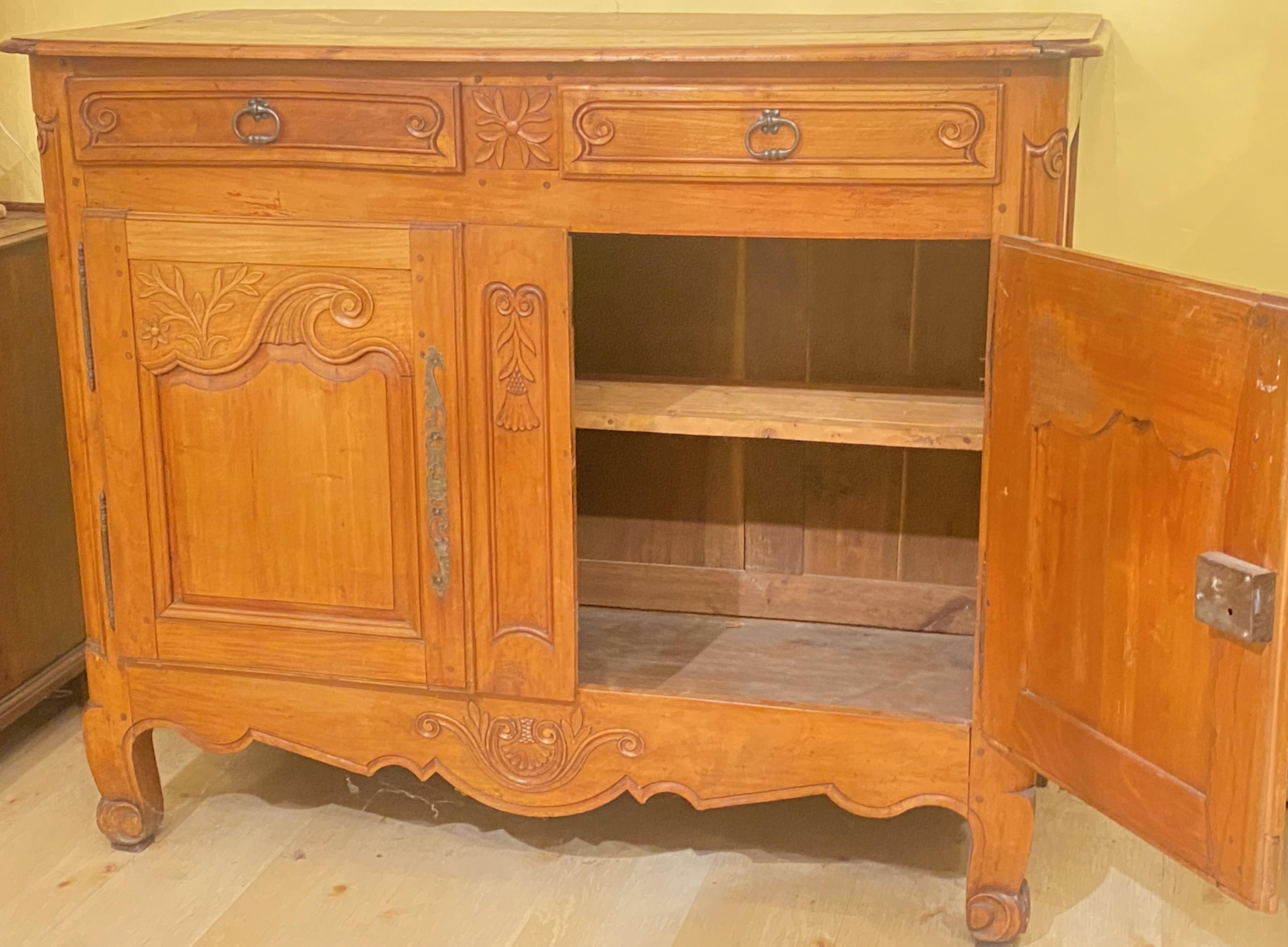 18th Century French Solid Cherry Wood Buffett For Sale 2