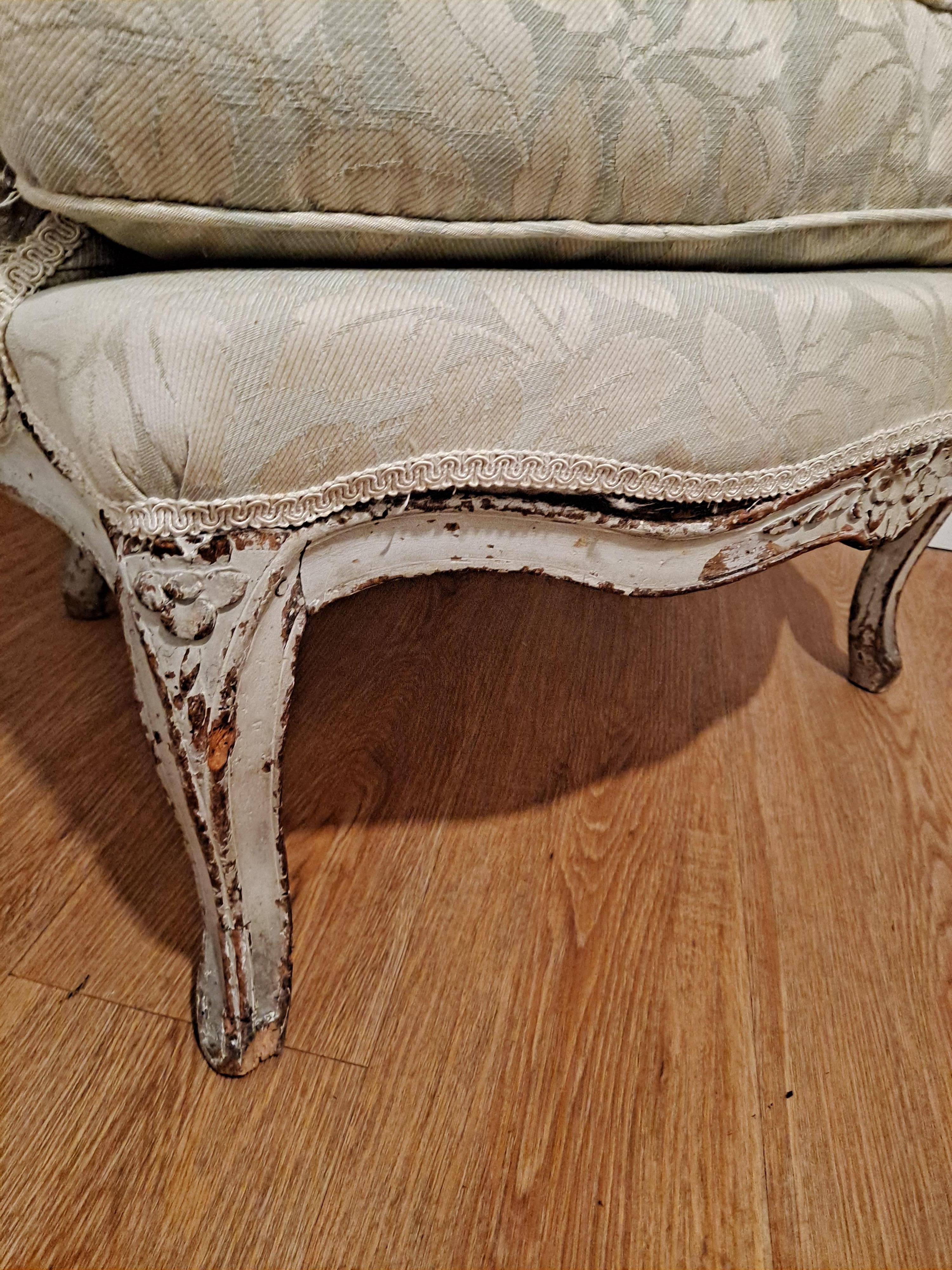 18th Century French Spoon Back Bergere Arm Chair For Sale 2
