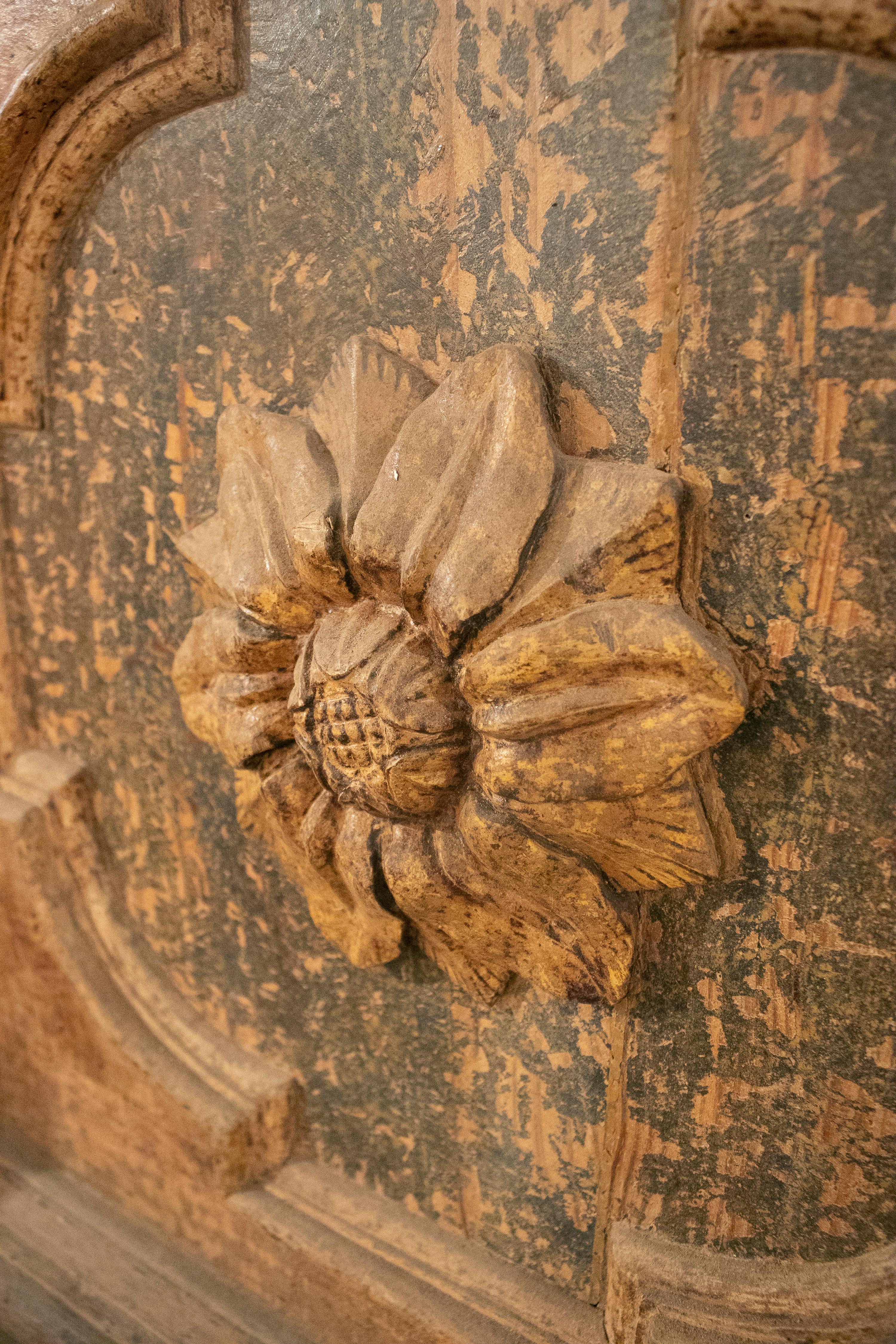 Französische Standuhr mit Original-Ockerfarben, 18. Jahrhundert (Holz) im Angebot