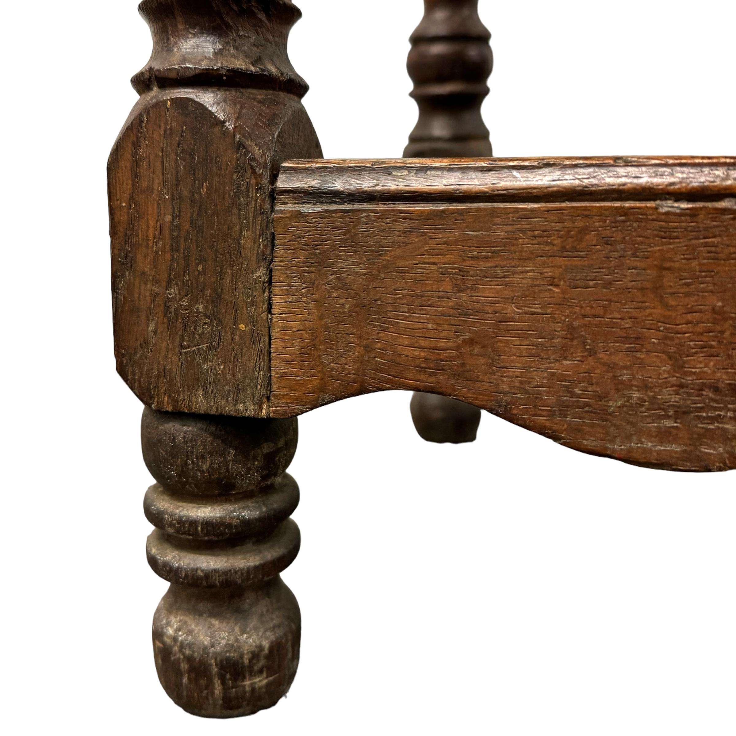 Tabouret français du XVIIIe siècle en vente 2