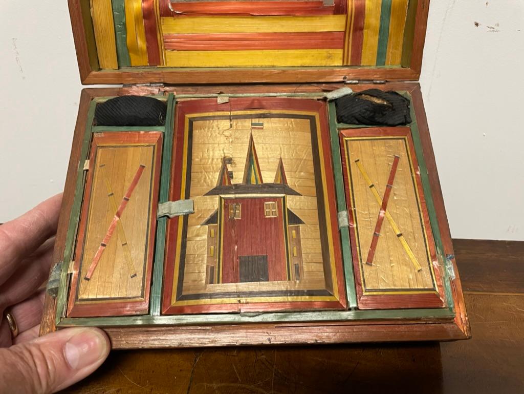 Caja de trabajo de marquetería de paja francesa del siglo XVIII, 'Marqueterie de Paille en venta 8