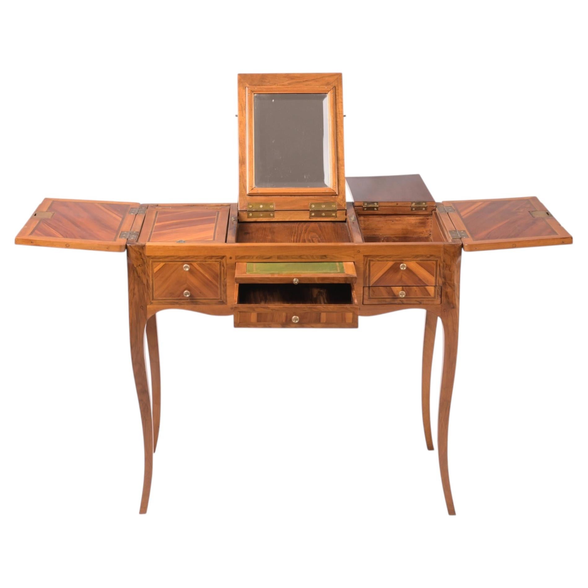 Poudreuse à la française du XVIIIe siècle, vers 1780, bois de prunier et noyer
