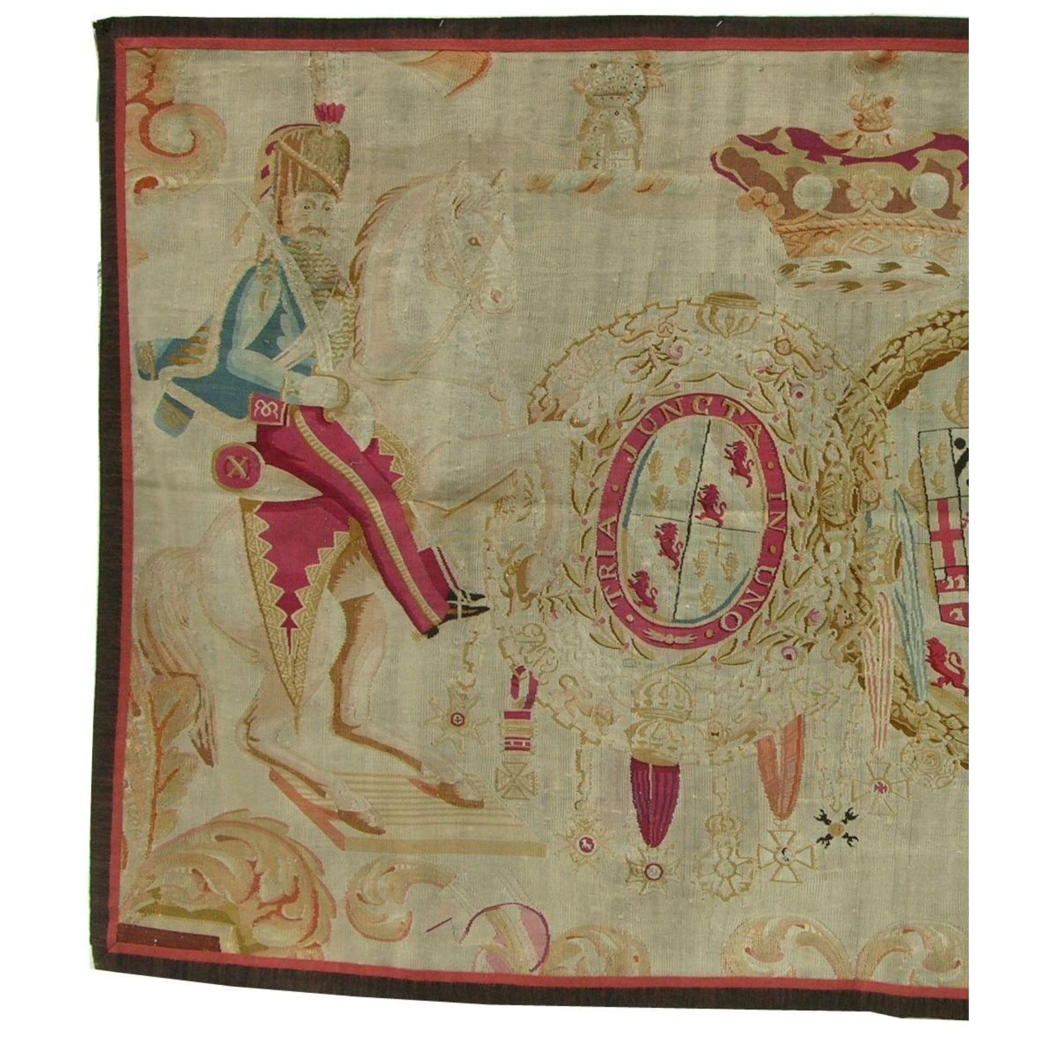 Ein Wandteppich ist, einfach ausgedrückt, ein Textil, das speziell entworfen und gewebt wurde, um eine künstlerische Szene darzustellen, die an einer Wand aufgehängt werden soll. Antike Wandteppiche, die vor mehr als 100 Jahren gewebt wurden, sind