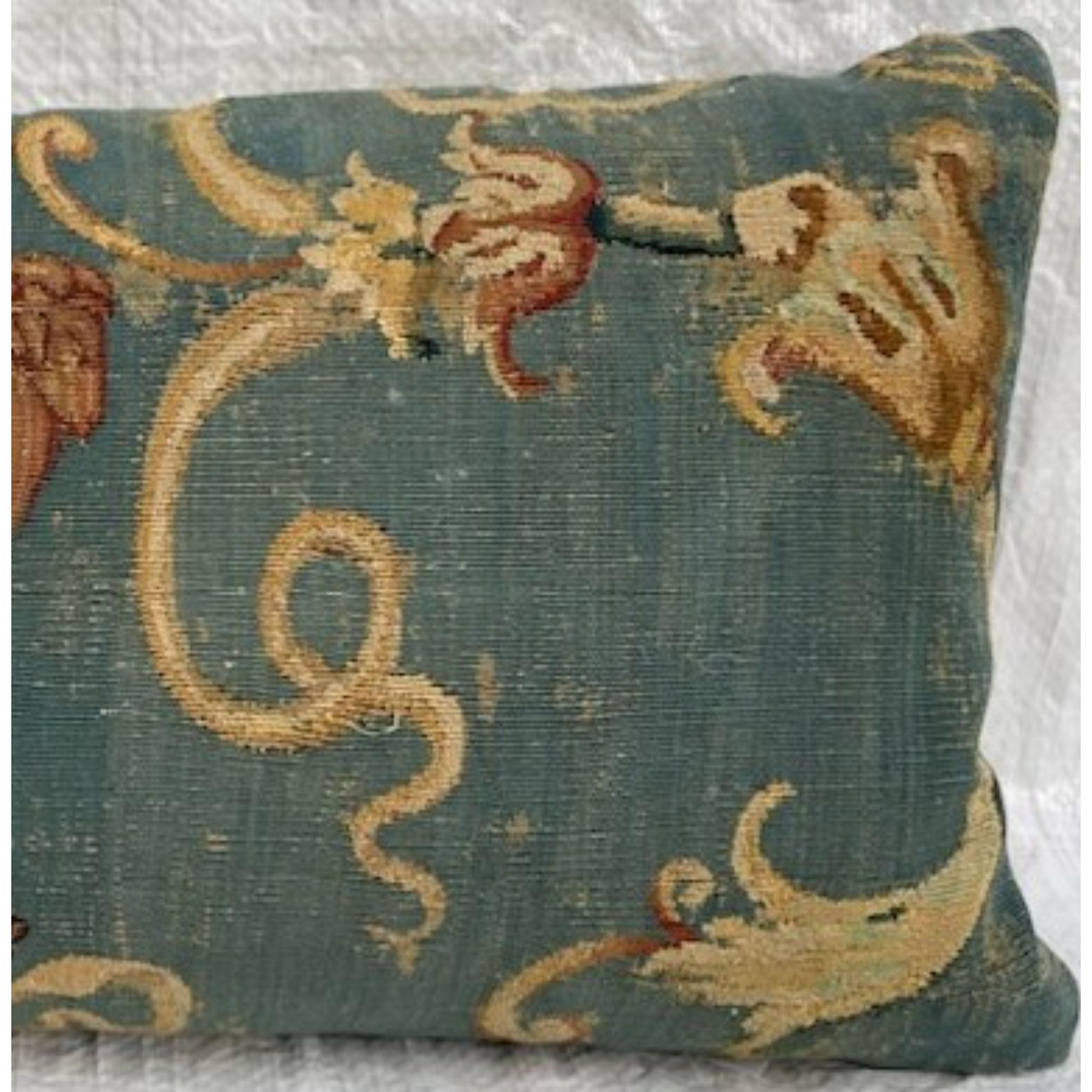 18th Century French Tapestry In Good Condition For Sale In Los Angeles, US