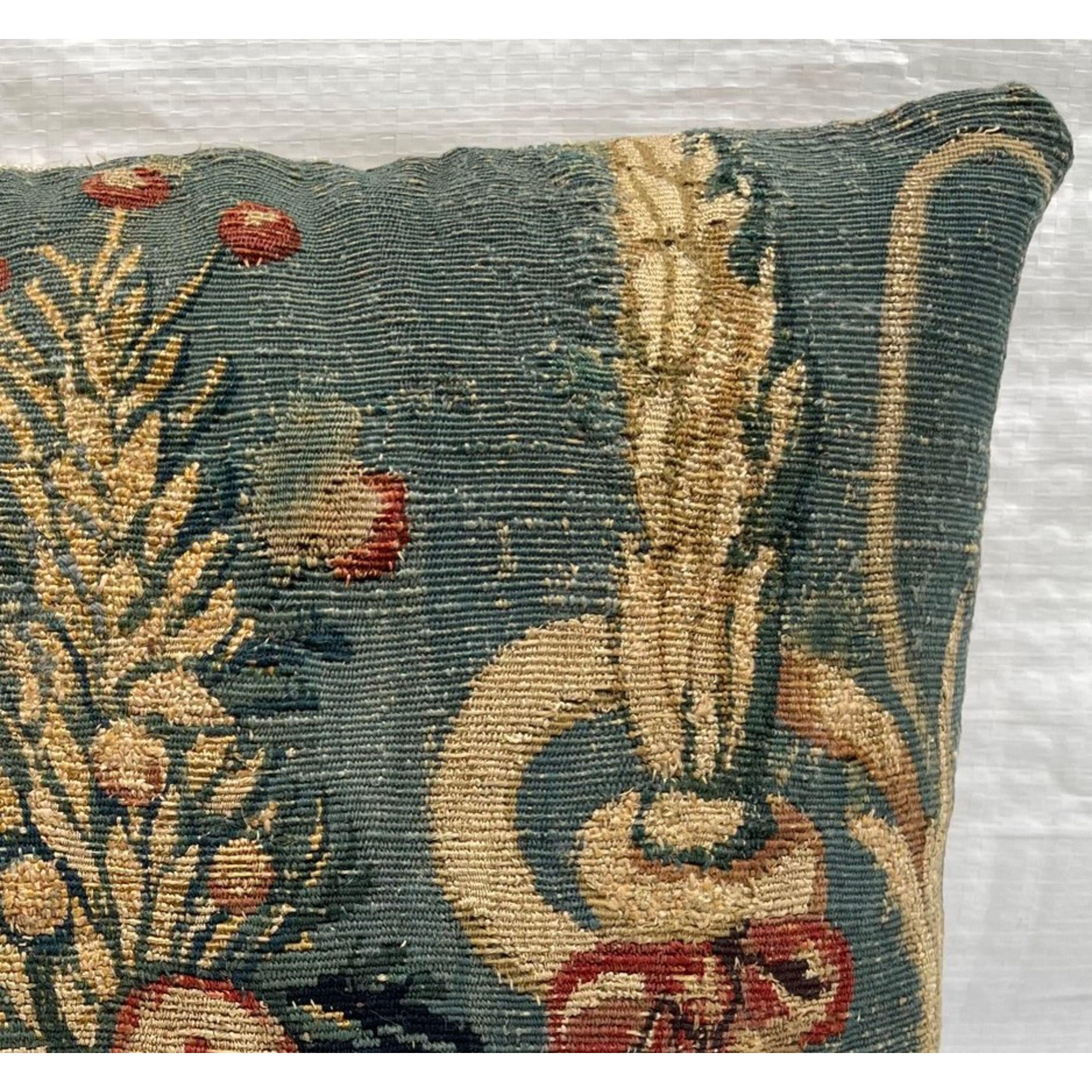 18th Century French Tapestry Pillow In Good Condition For Sale In Los Angeles, US