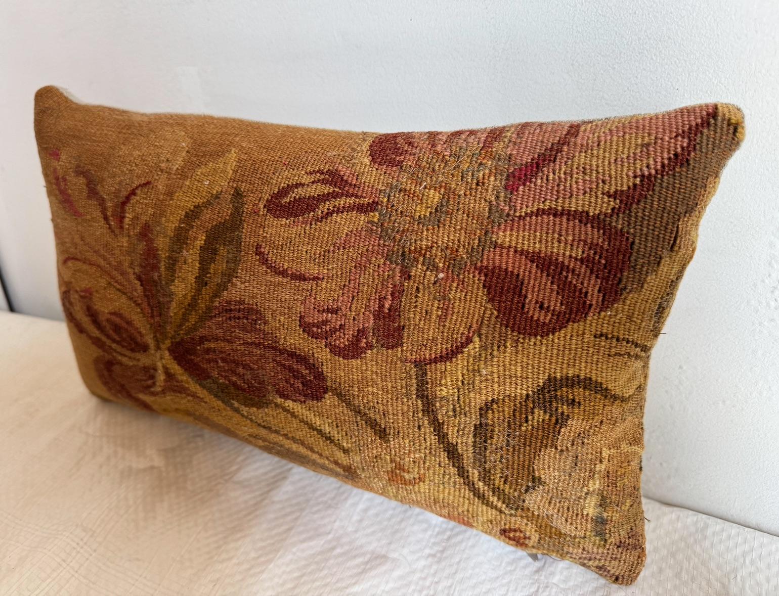 Francese 18th Century French Tapestry Pillow in vendita